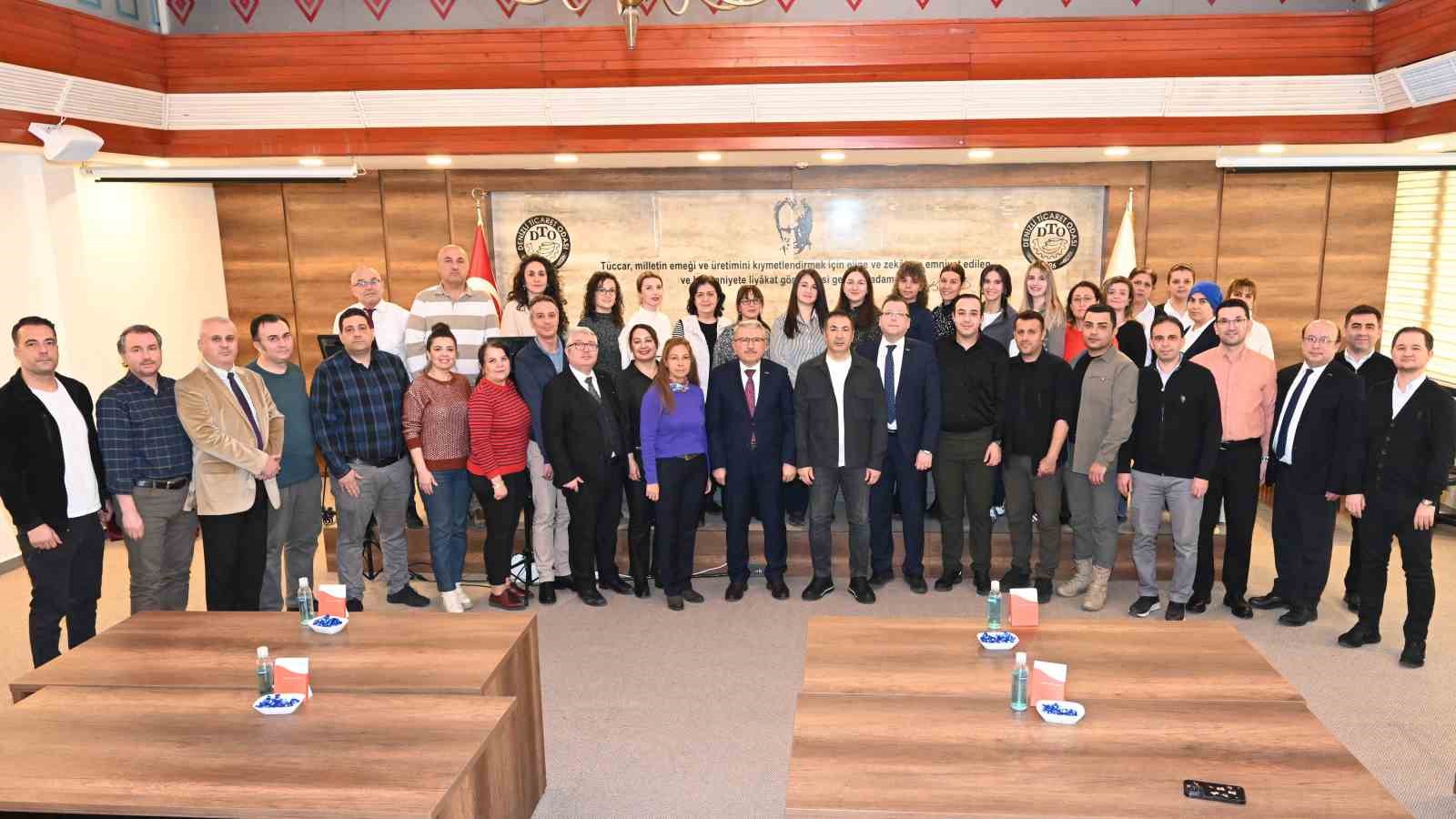 DTO Başkanı Erdoğan; "Üretimin, istikrarın ve ortak aklın yılı olsun"
DTO Başkanı Erdoğan; "Üretimin, istikrarın ve ortak aklın yılı olsun"