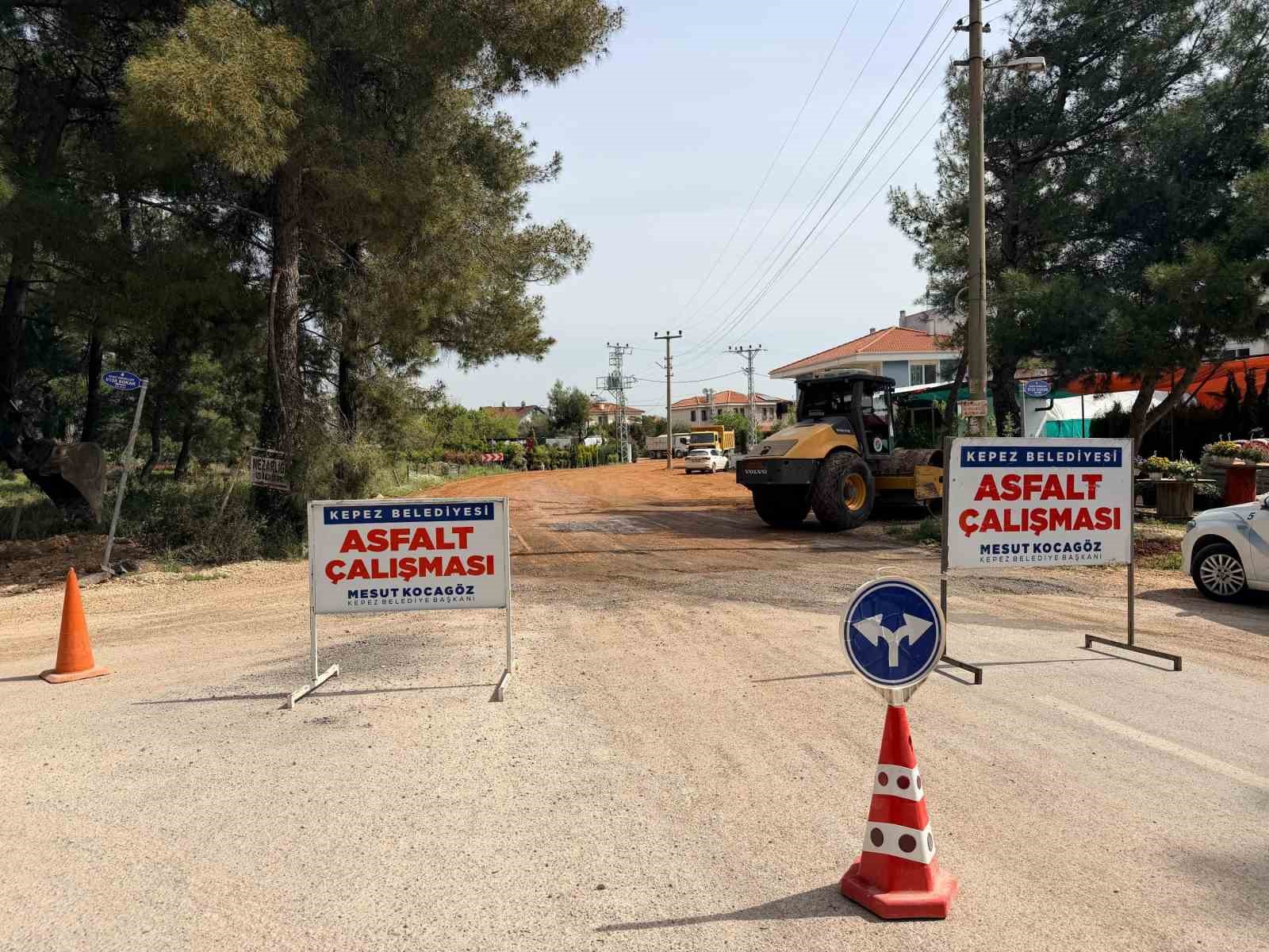 Duacı’da alt yapı çalışmaları tamamlanan 34 sokağa sıcak asfalt
