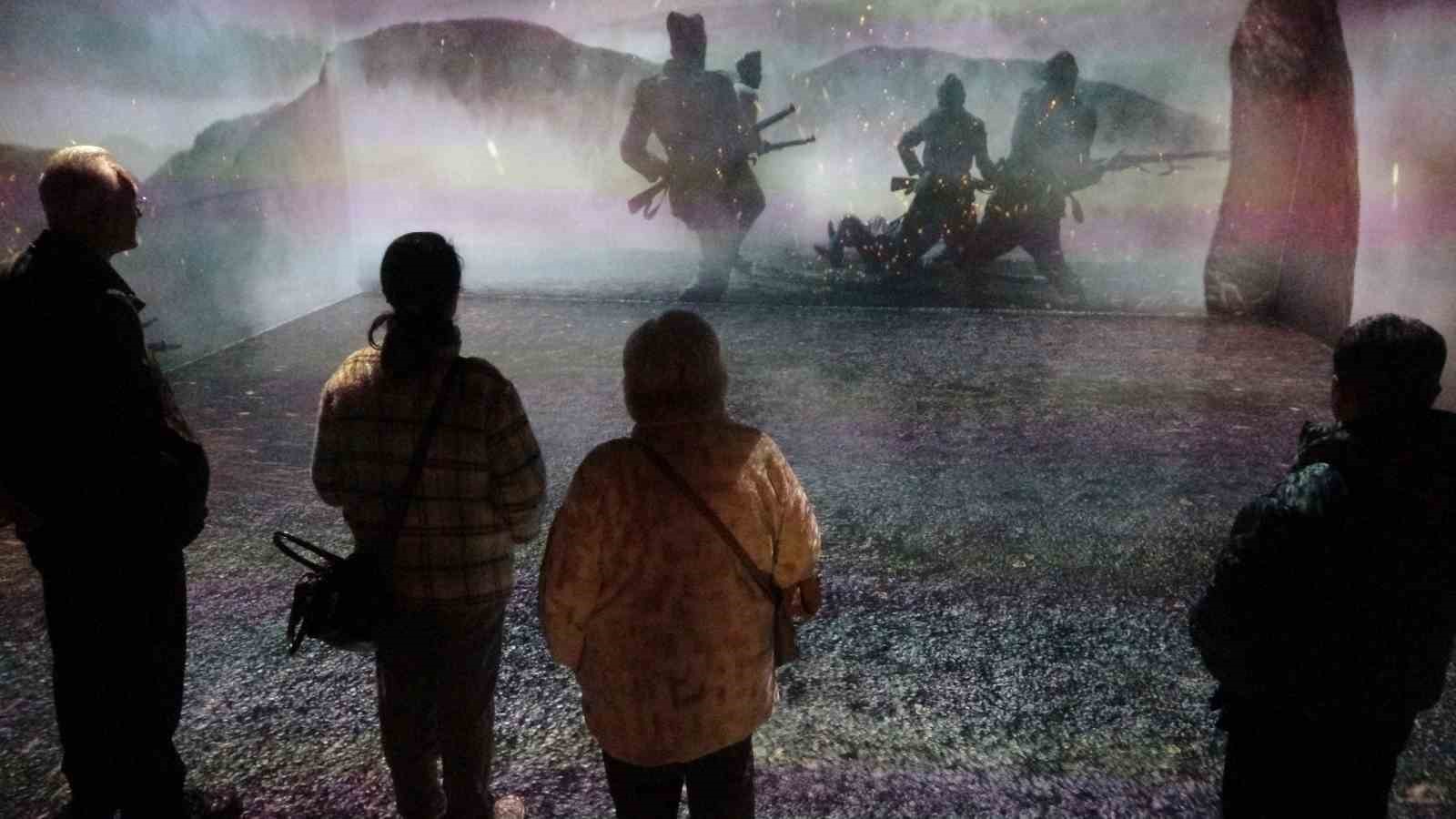 Dumlupınar Diorama Müzesi yoğun ilgi görüyor
