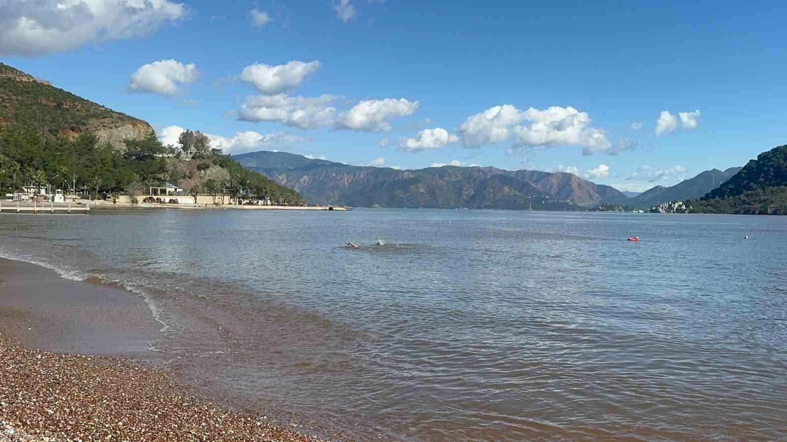 Dün sağanak yağış, bugün deniz keyfi
