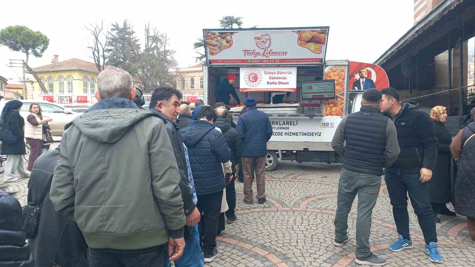 Dünya Gümrük Günü’nde vatandaşlara lokma ikramı
