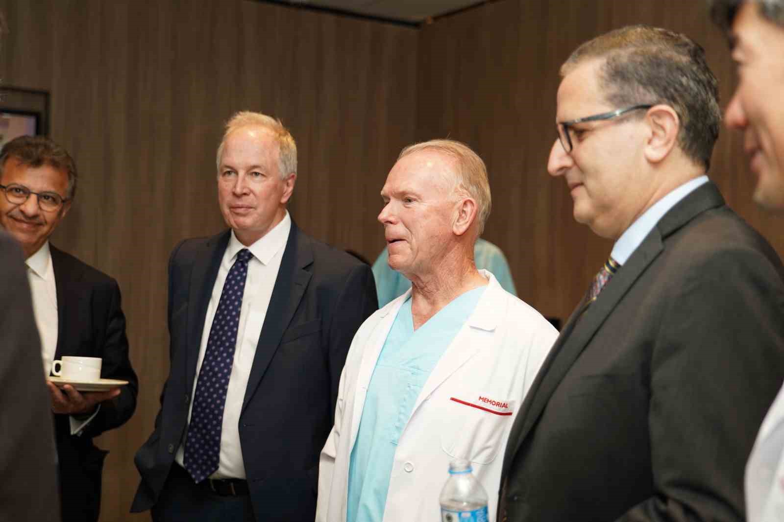 Dünya Kalp Cerrahisinin kalbi İstanbul’da attı
