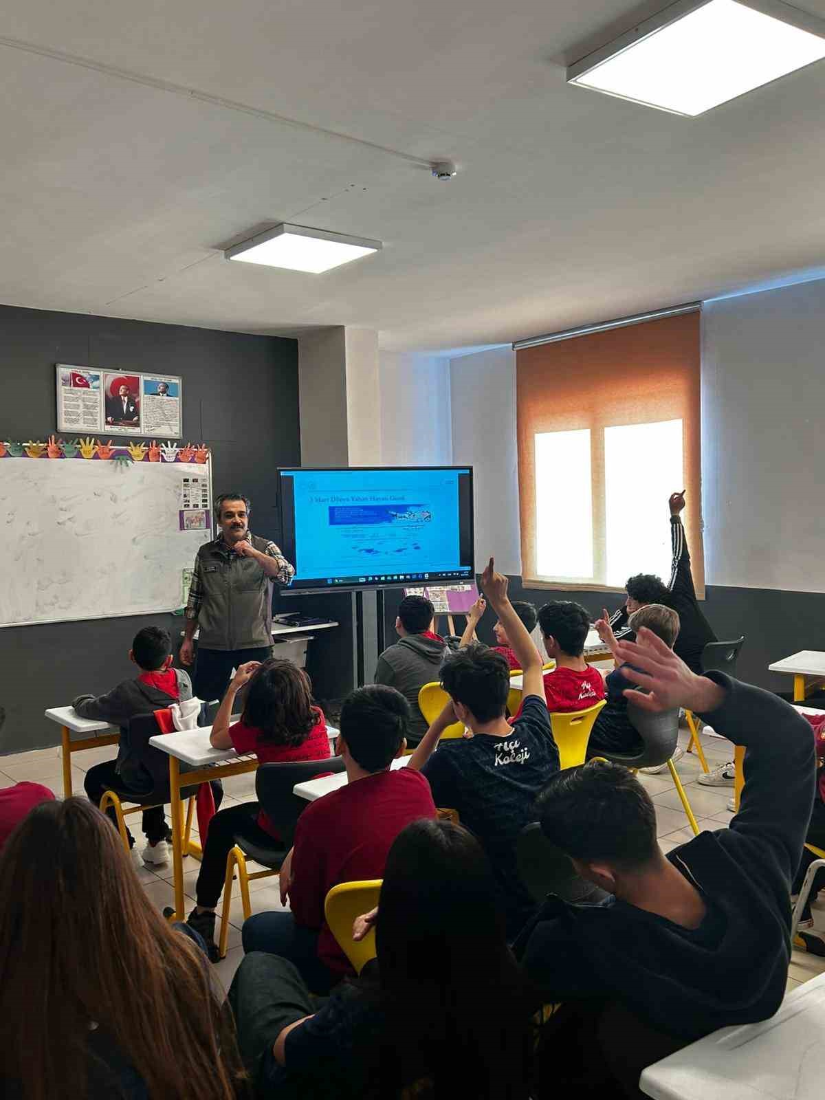 Dünya yaban hayatı gününde öğrencilere eğitim verildi
