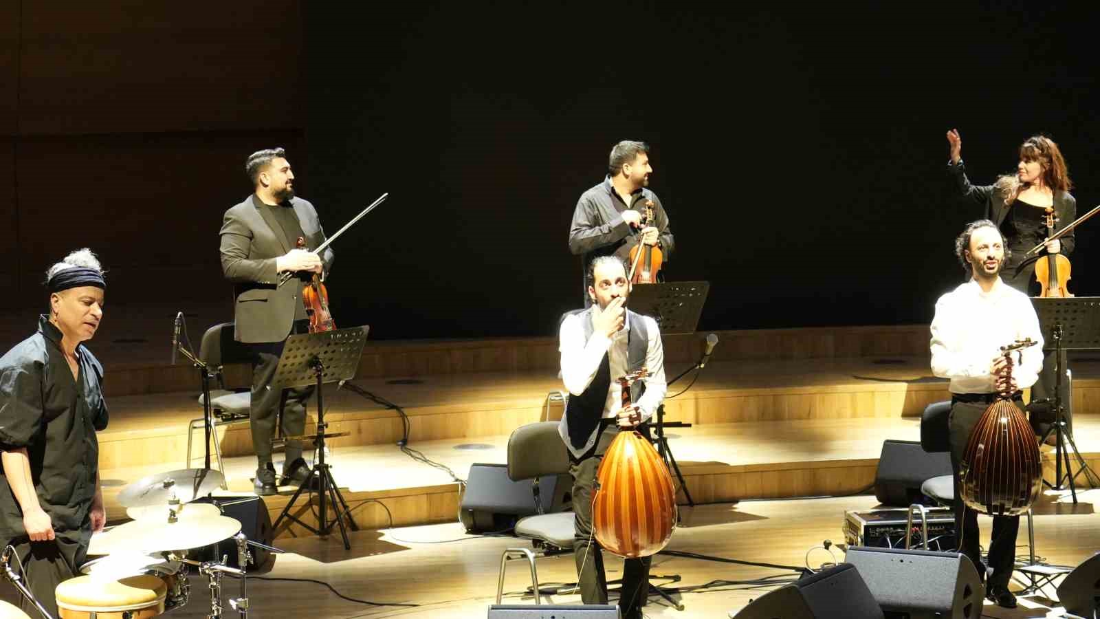 Dünyaca ünlü Filistinli müzik grubu ‘Le Trio Joubran’ Ankaralılarla buluştu
