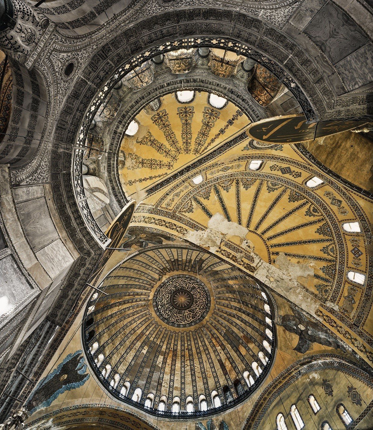 Dünyaca ünlü fotoğrafçı Ahmet Ertuğ Trendyol Sanat desteğiyle Venedik sahnesinde
Dünyaca ünlü fotoğrafçı Ahmet Ertuğ Trendyol Sanat desteğiyle Venedik sahnesinde