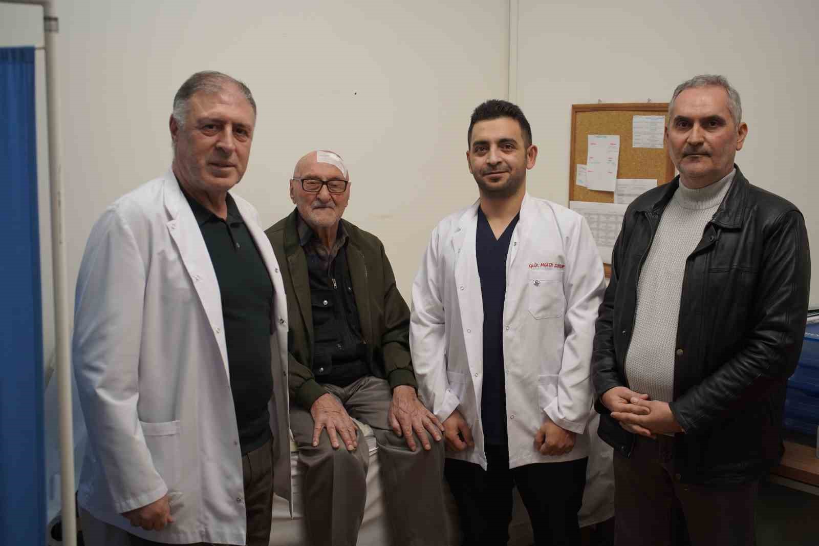 Dünyada 3’üncü kez rastlandı: Saçlı derideki nadir tümör Sakarya’da tedavi edildi
