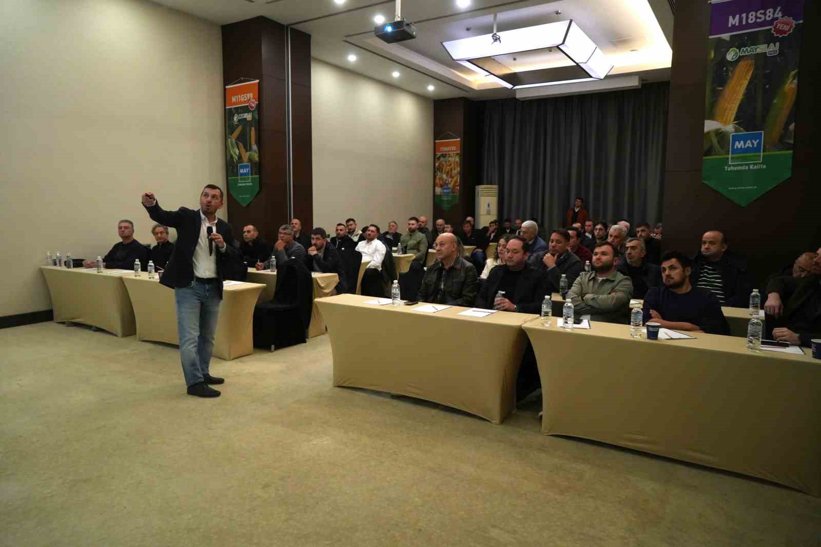 Dünyanın dört bir yanına tohum ihraç eden firmadan Samsun’da çiftçilere eğitim
