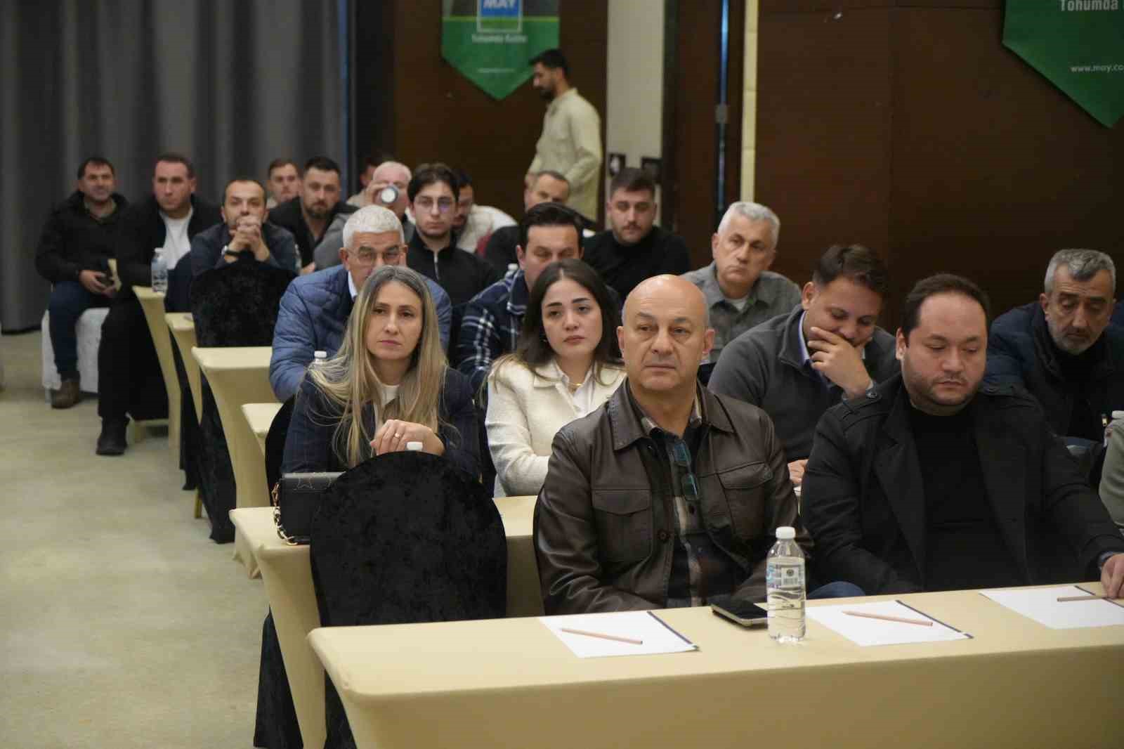 Dünyanın dört bir yanına tohum ihraç eden firmadan Samsun’da çiftçilere eğitim
