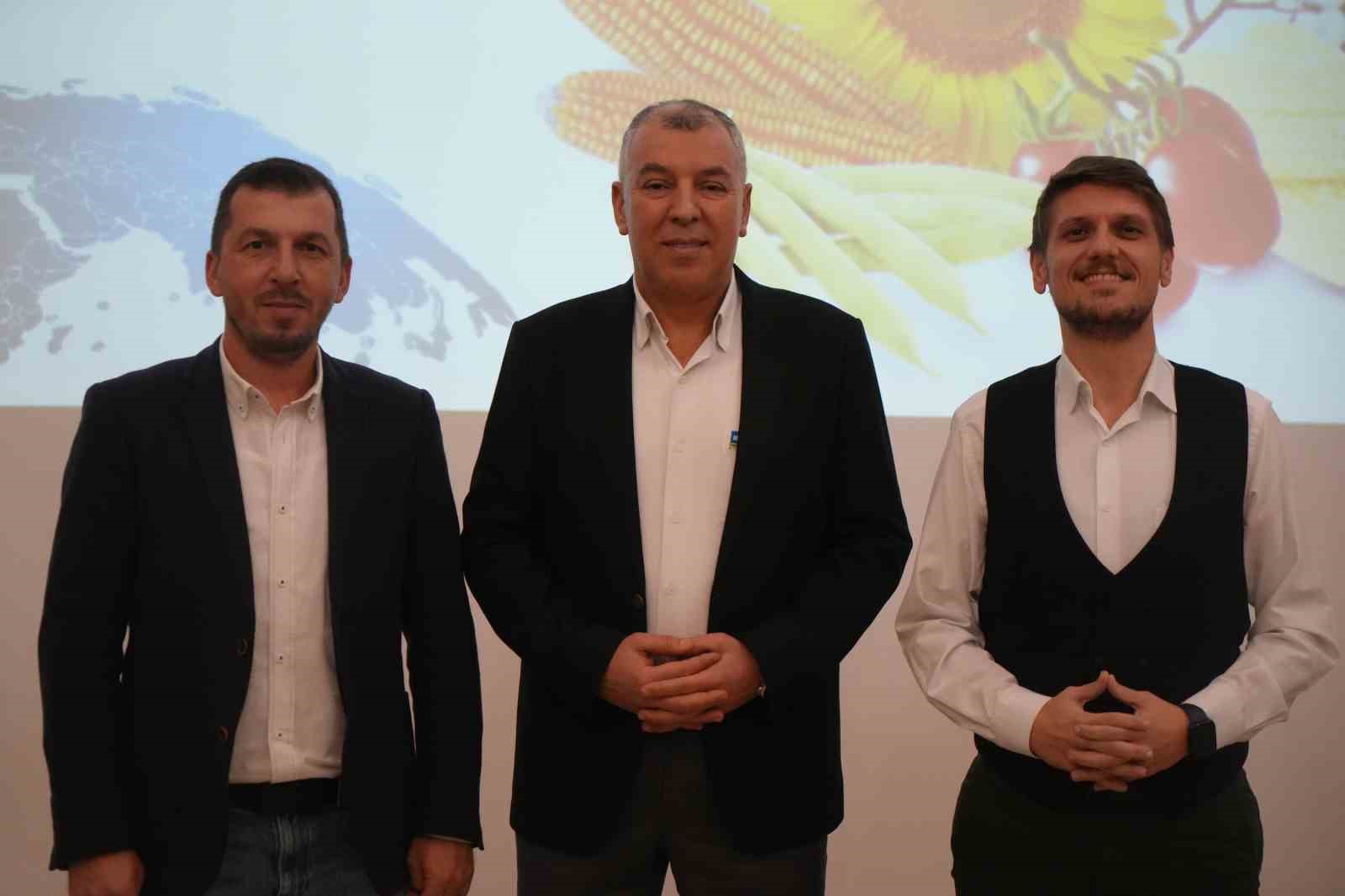 Dünyanın dört bir yanına tohum ihraç eden firmadan Samsun’da çiftçilere eğitim
