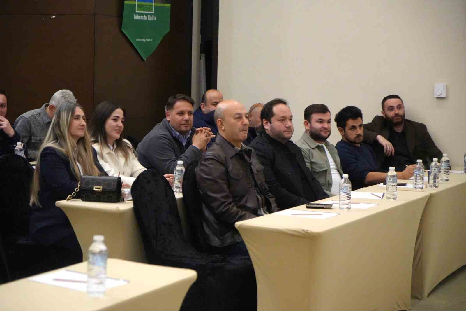 Dünyanın dört bir yanına tohum ihraç eden firmadan Samsun’da çiftçilere eğitim
