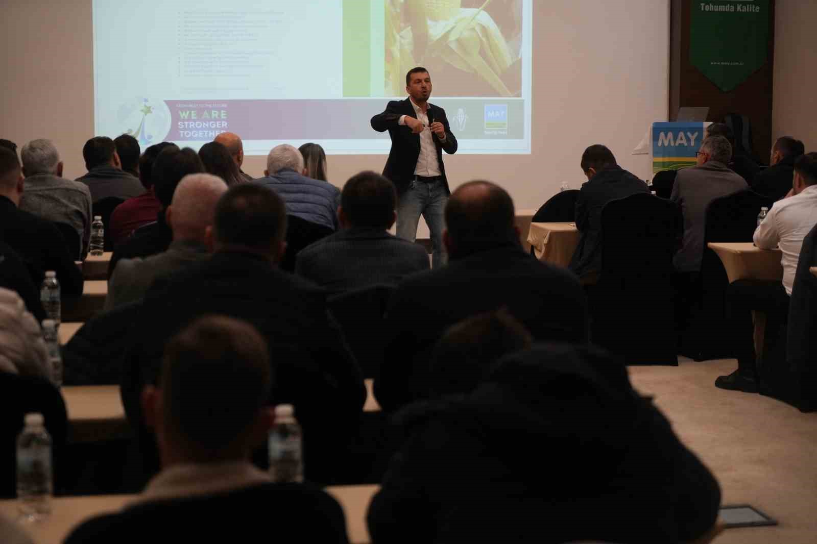 Dünyanın dört bir yanına tohum ihraç eden firmadan Samsun’da çiftçilere eğitim
