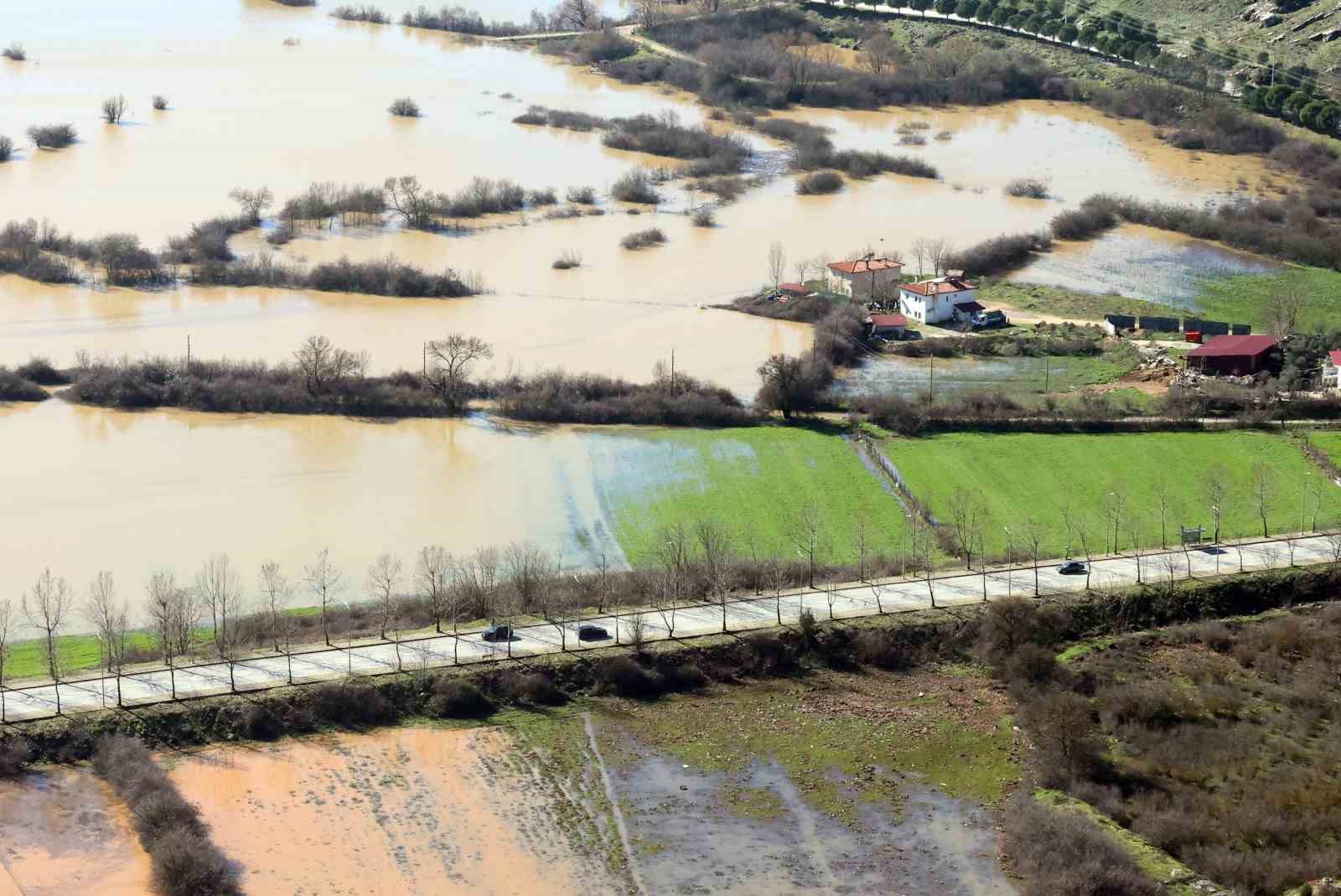 Dünyanın tek inilen yaylasında su kuyuları boş
