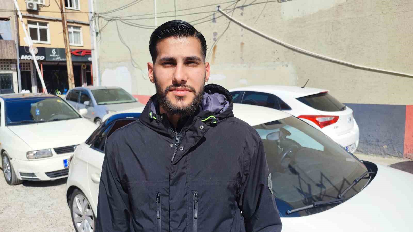 ’Dur’ ihtarına uymayıp kaçan sürücüden ilginç sözler: "Cezaevine girerim ama arabamı vermem"
’Dur’ ihtarına uymayıp kaçan sürücüden ilginç sözler: "Cezaevine girerim ama arabamı vermem"