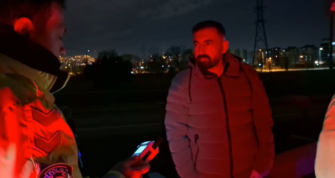 Dur ikazı fayda etmedi, lastik pes etti...Alkollü şoför Bursa’yı birbirine kattı
