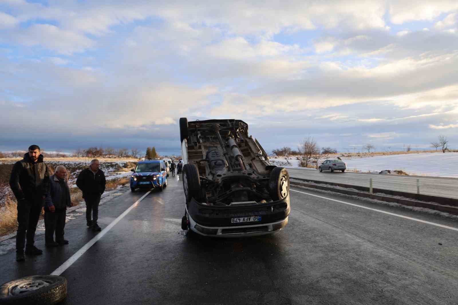 Düz yolda kontrolden çıktı, takla atarak durabildi: 1 yaralı
