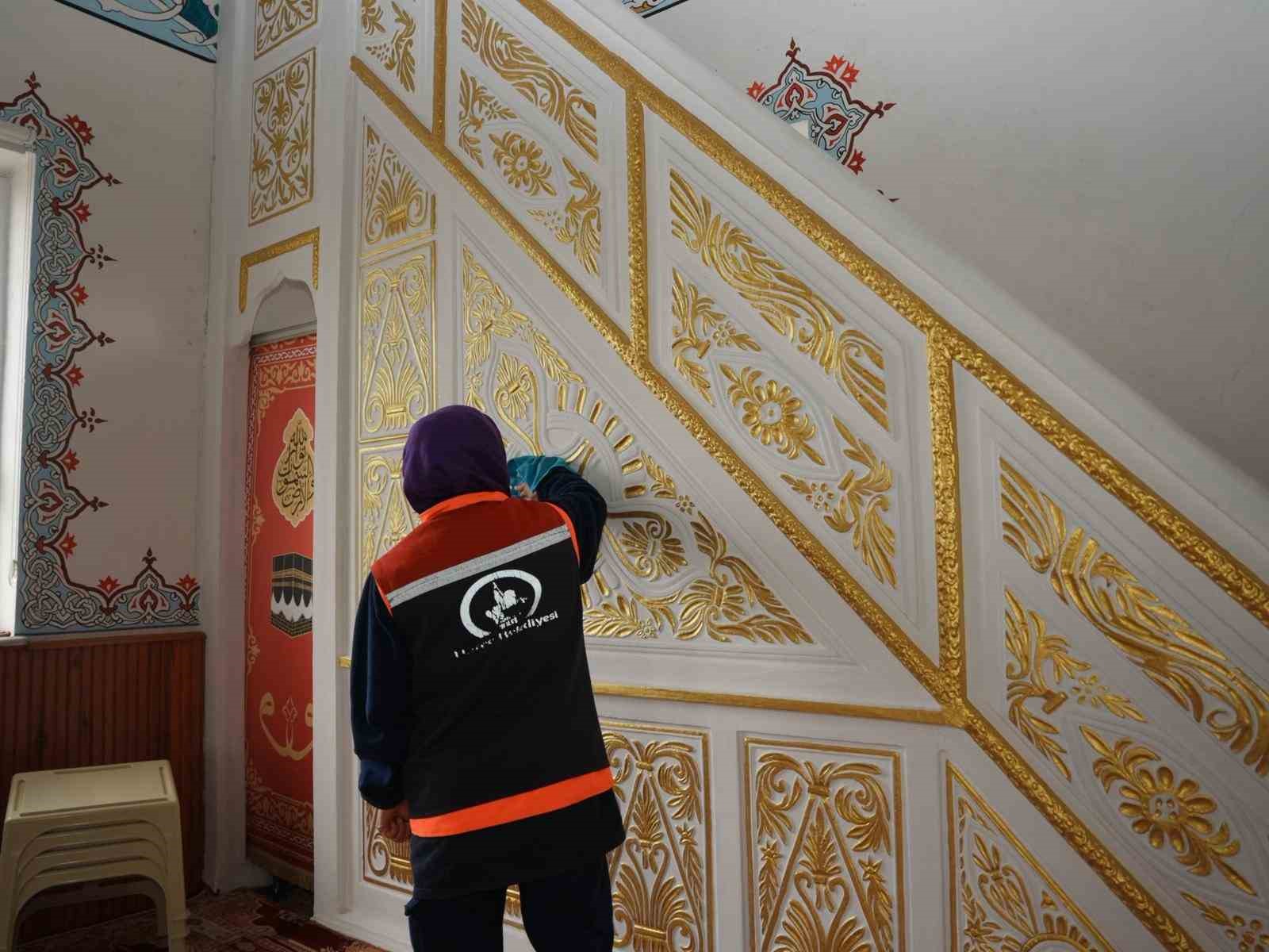 Düzce Belediyesi’nden bayram mesaisi
