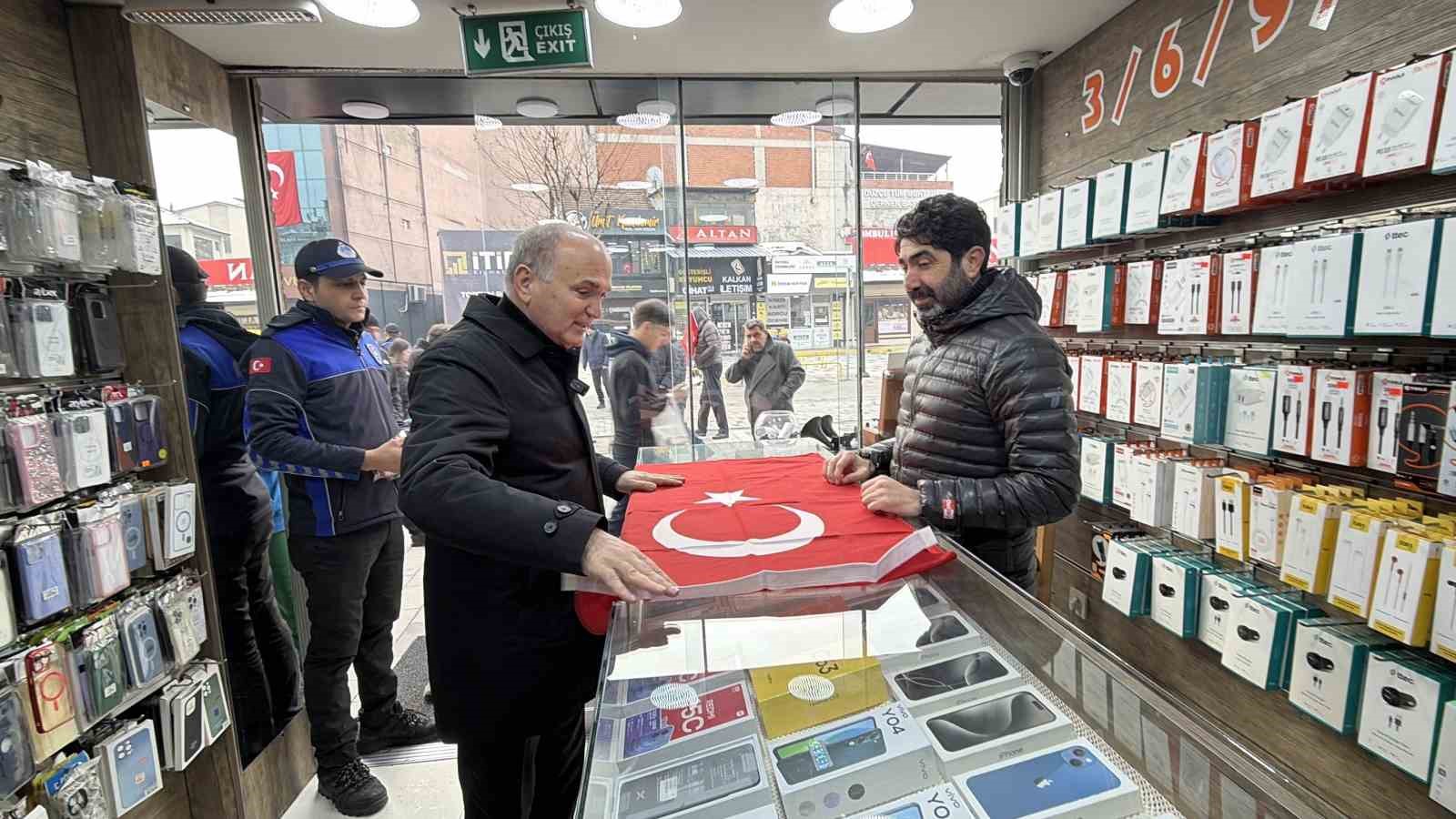 Düzce birlik oldu, sokaklar Türk bayrakları ile donatıldı
