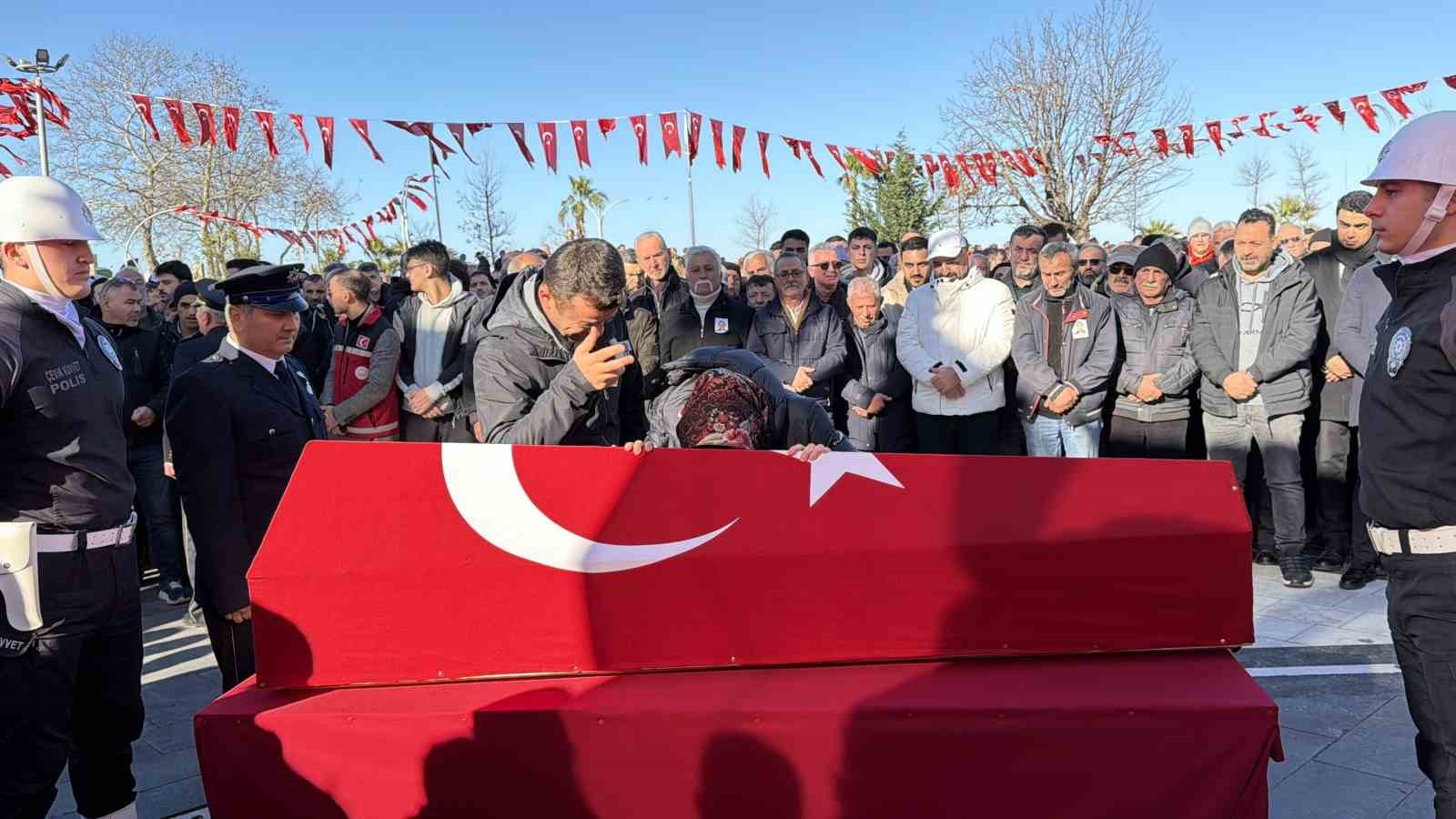Düzce, şehit Turgut Külünk’ü son yolculuğuna uğurluyor
