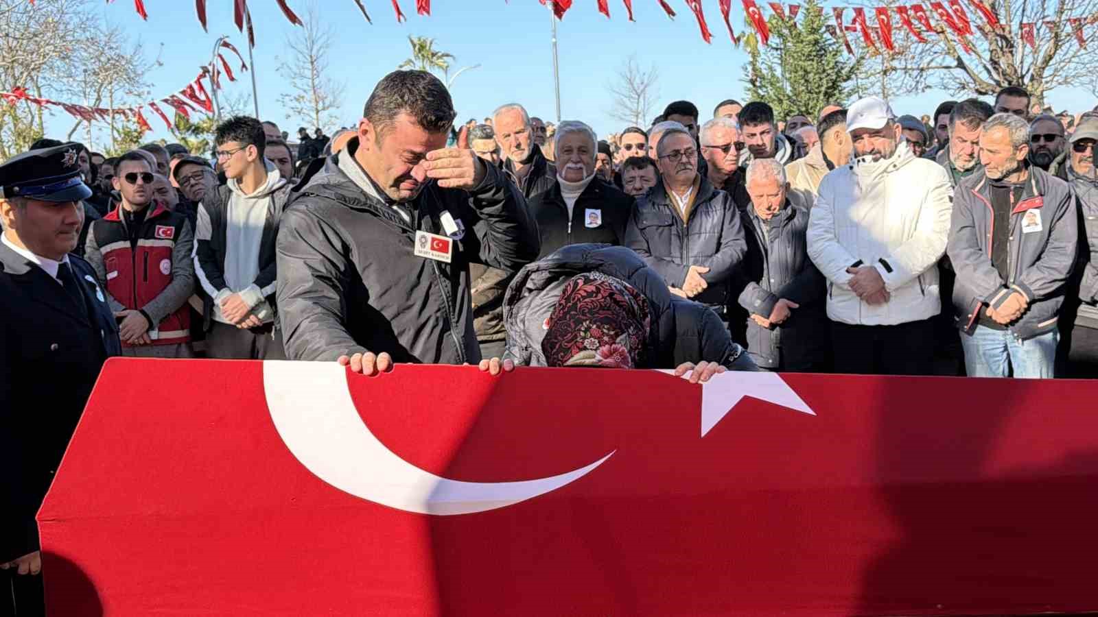 Düzce, şehit Turgut Külünk’ü son yolculuğuna uğurluyor
