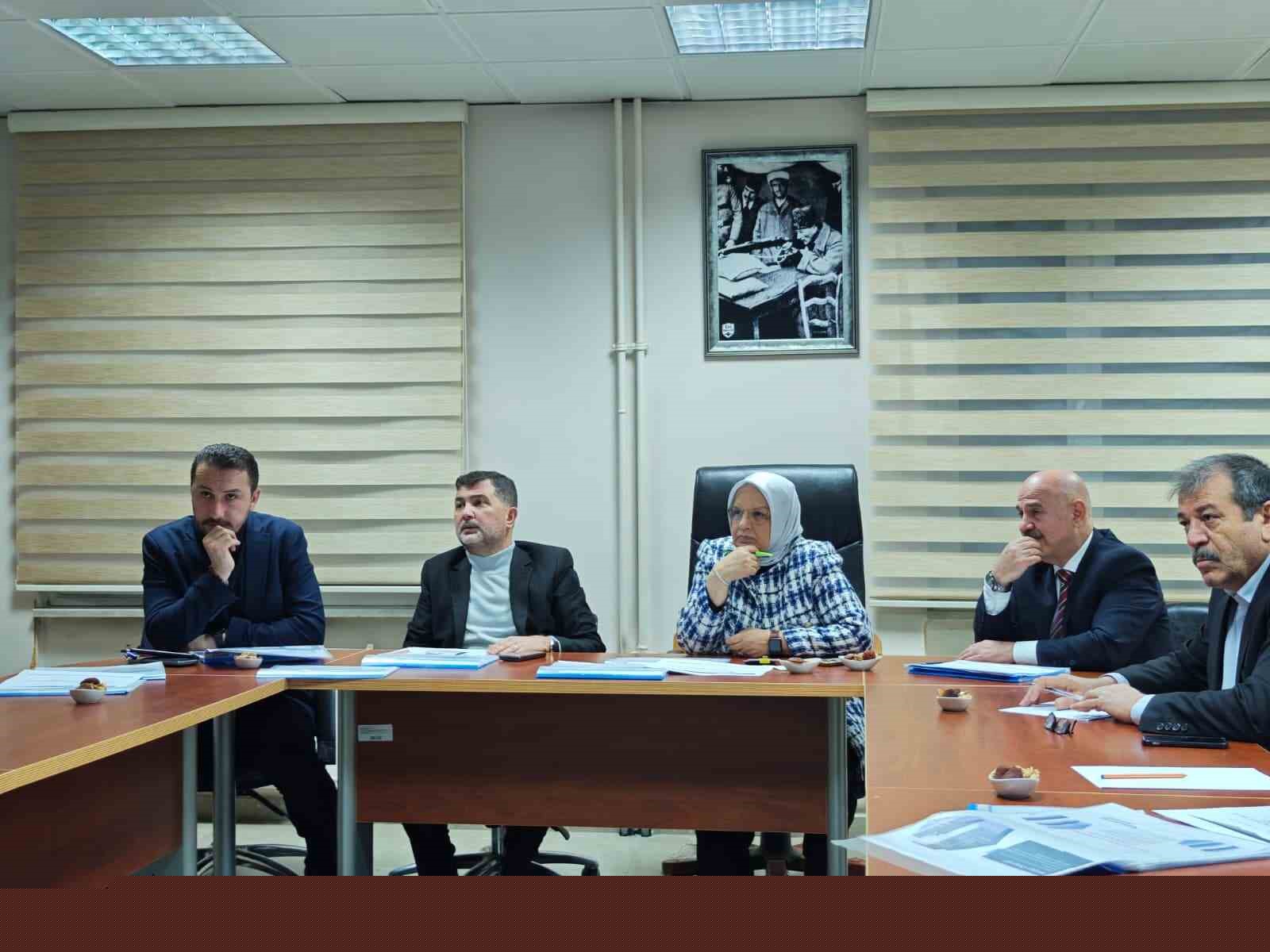 Düzce Üniversite hastanesindeki güçlendirme sürecini incelediler
