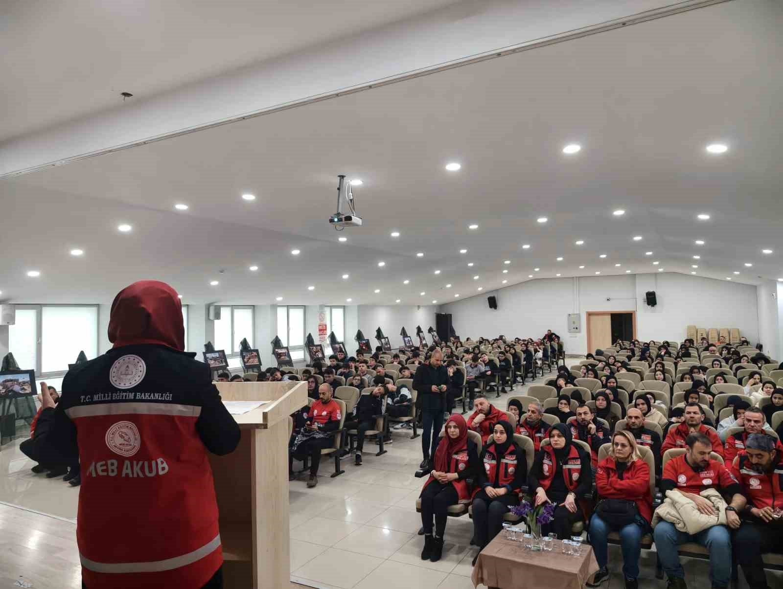 Düzce’de dualarla anıldı
