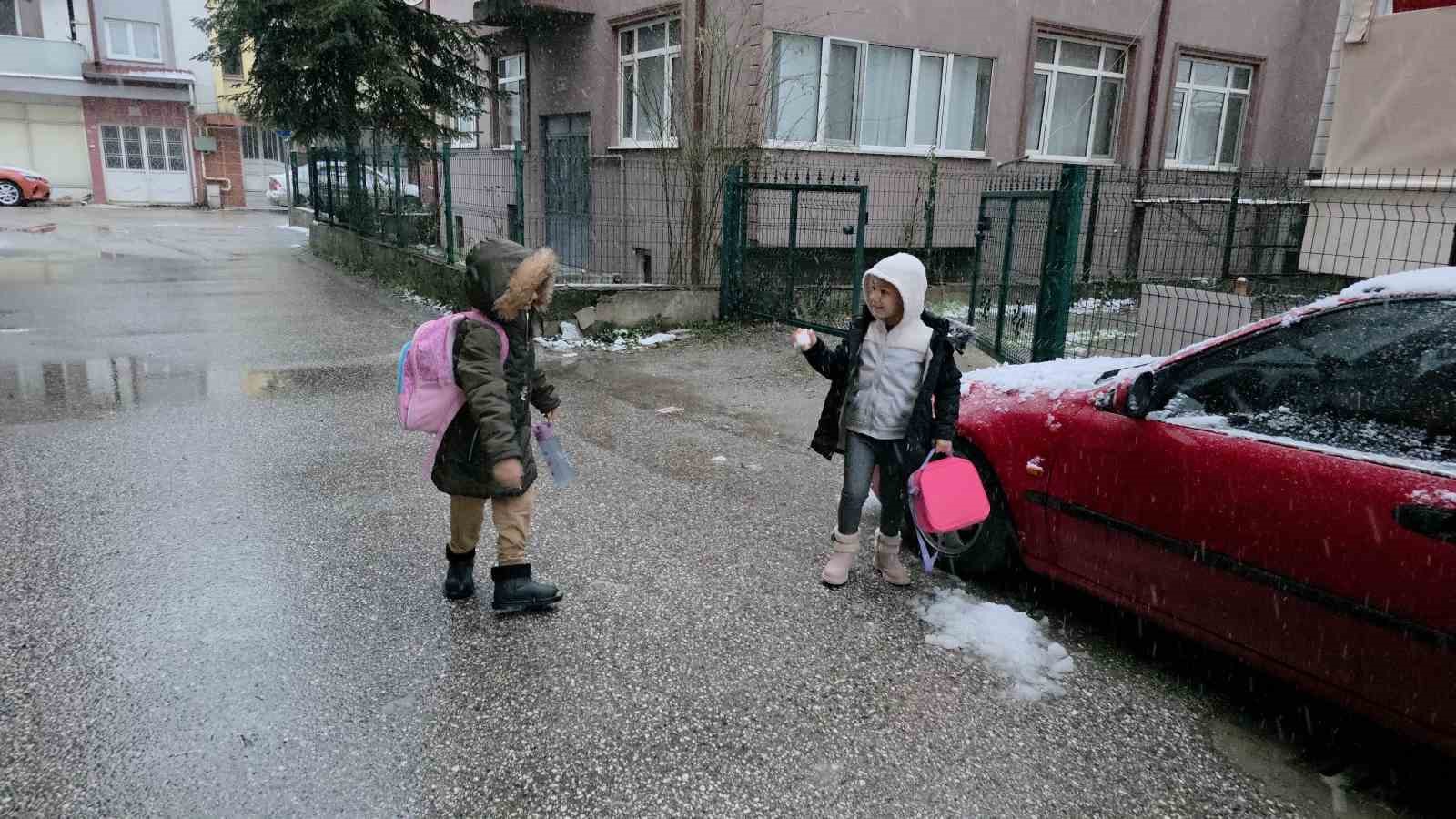 Düzce’de kar sürprizi
