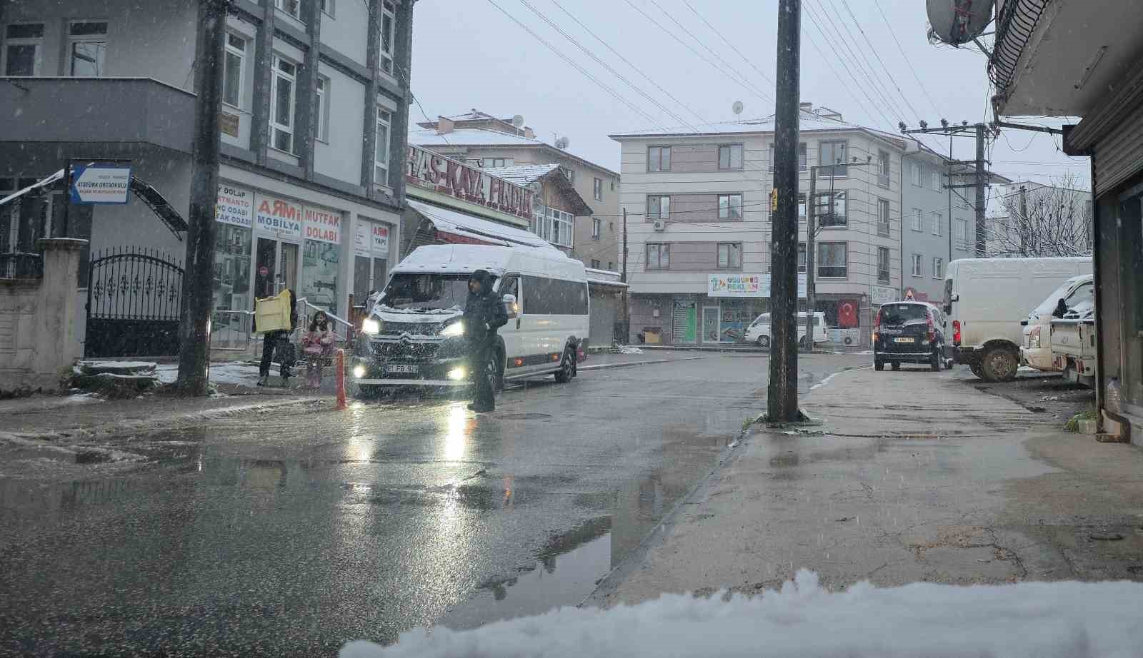 Düzce’de kar sürprizi
