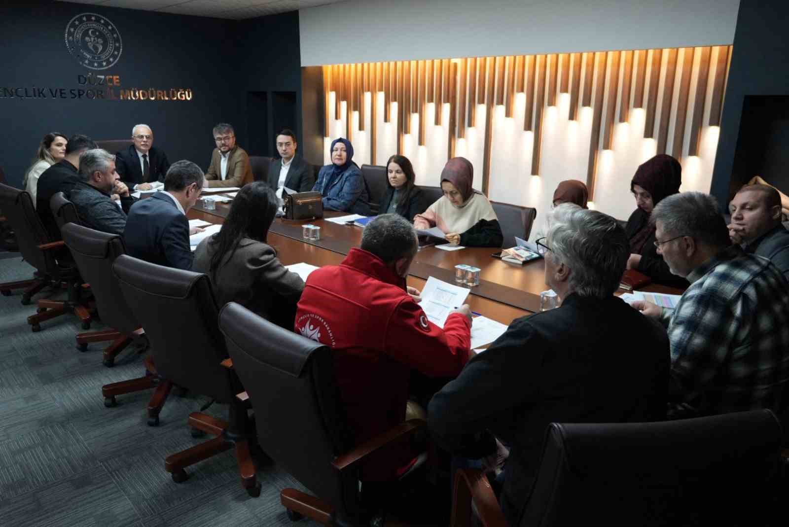 Düzce’de ki yurtların ihtiyaçları görüşüldü
