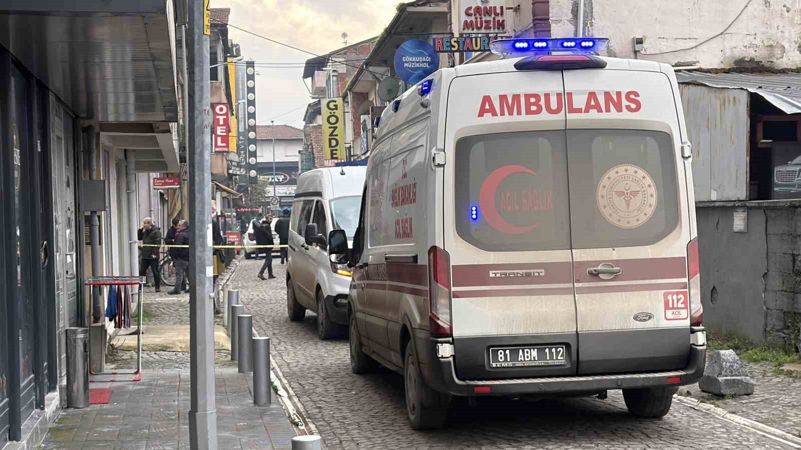 Düzce’de pasaj bodrumunda erkek cesedi bulundu
