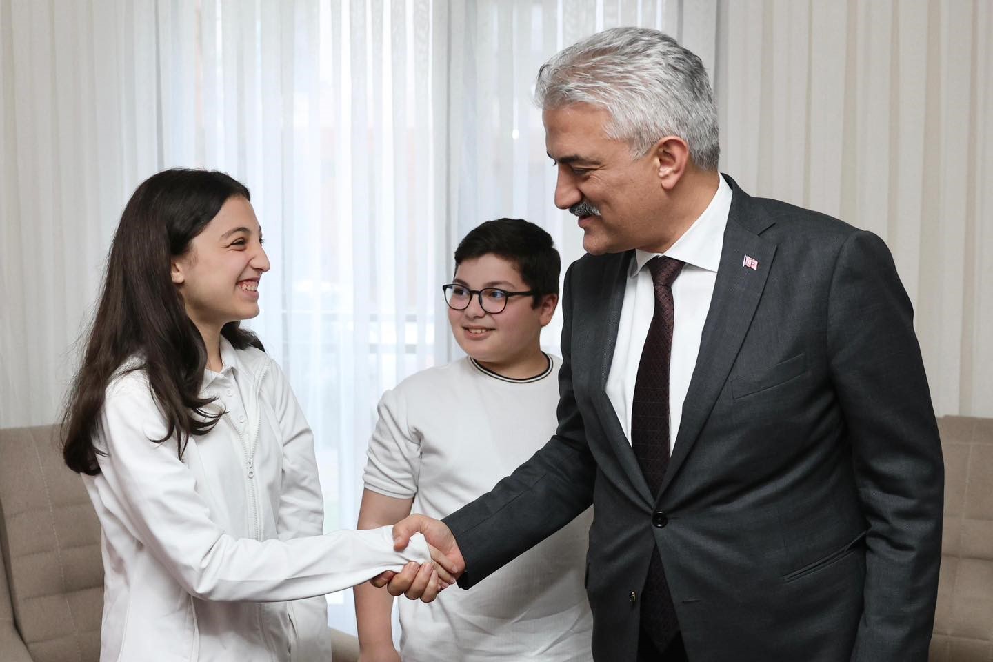 Düzce’de şehit ailesine anlamlı ziyaret
