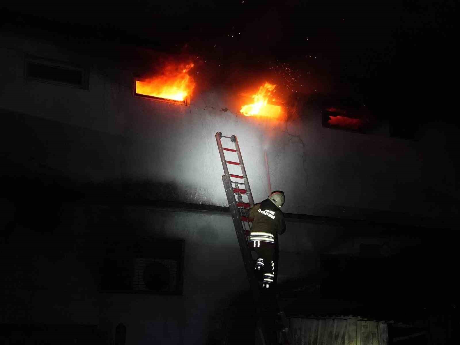 Düzce’de strafor fabrikasında hasarın boyutu ortaya çıktı
