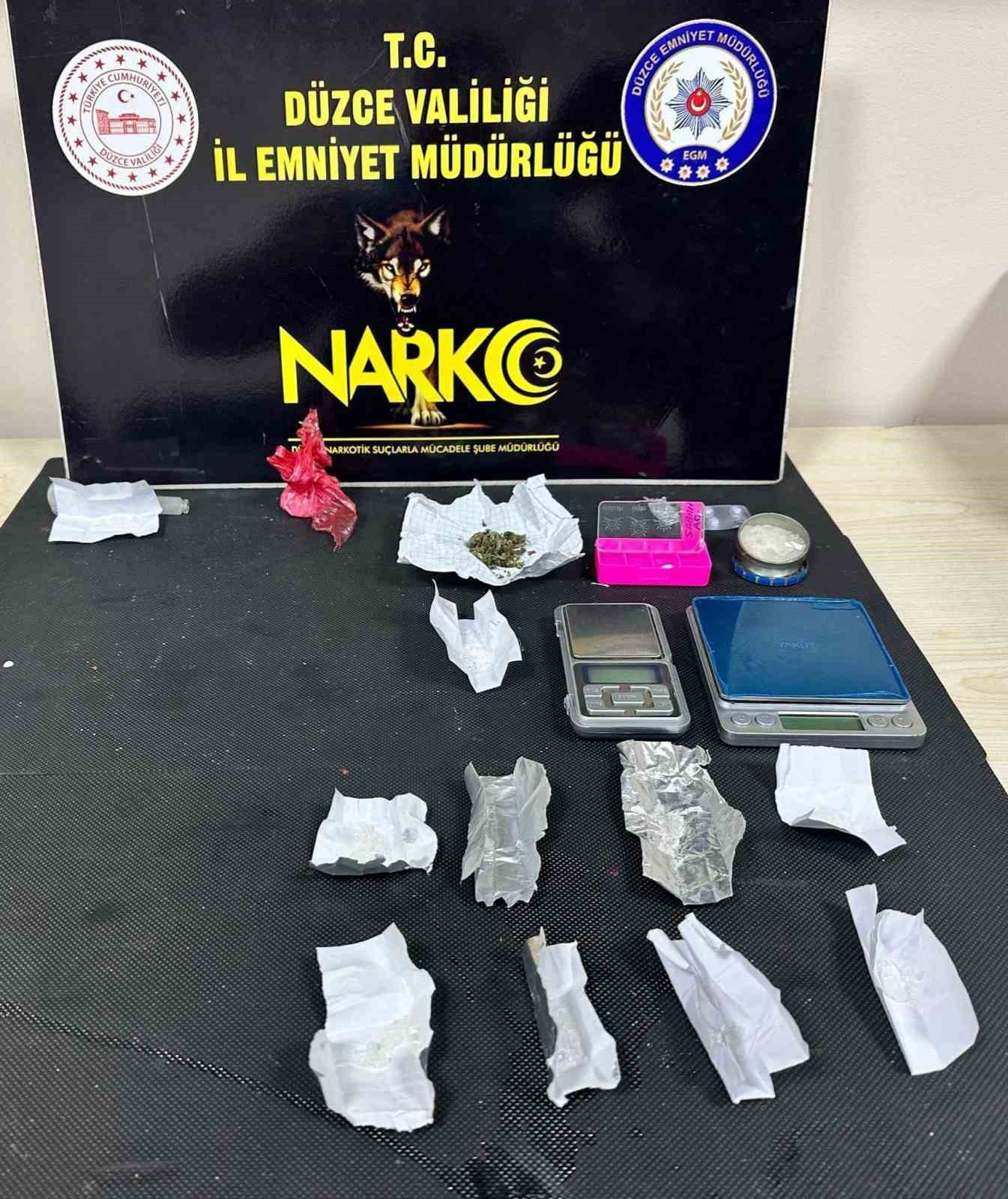 Düzce’de uyuşturucudan 61 kişi hakkında işlem yapıldı
