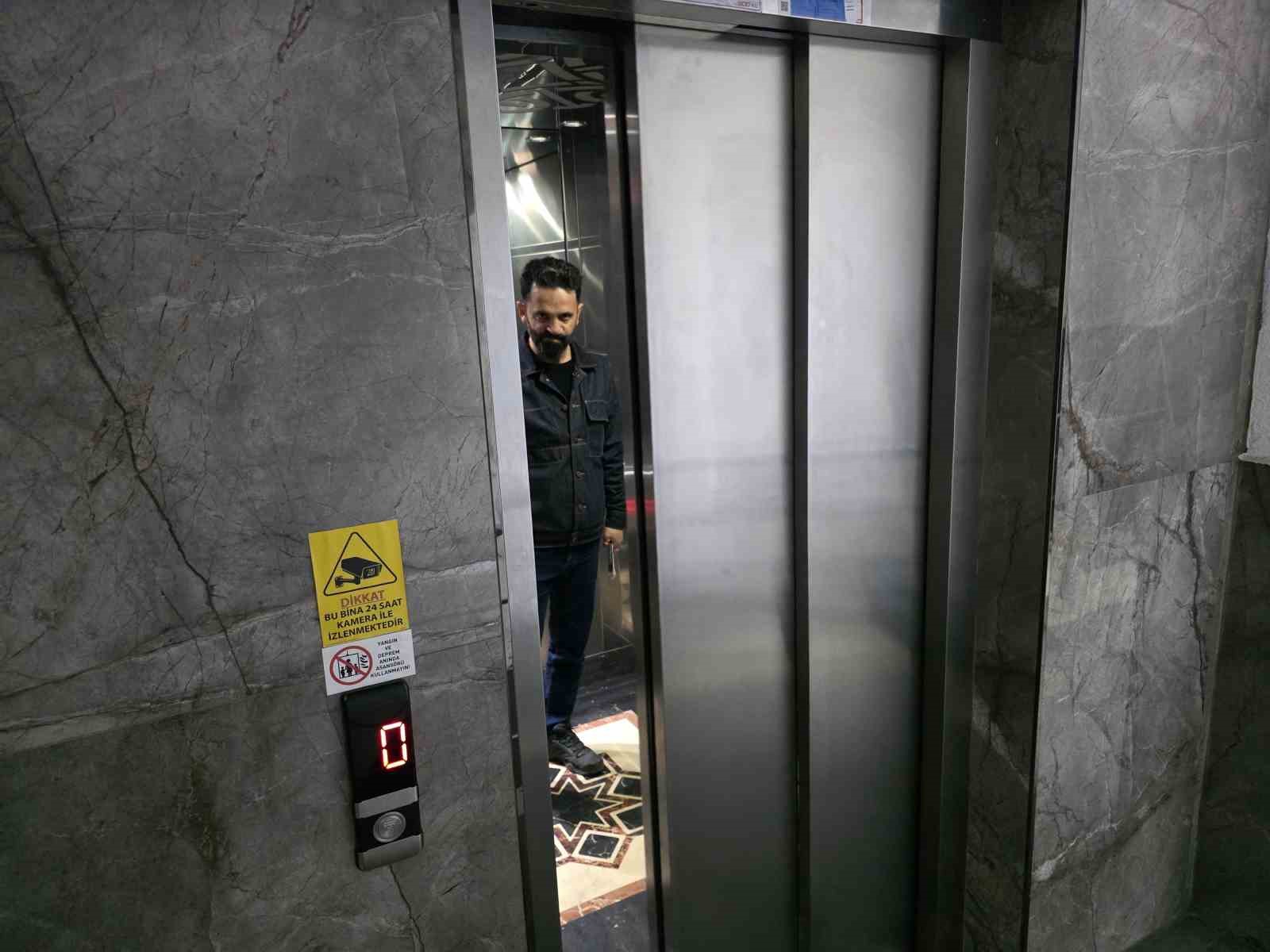 Düzce’deki kurye skandalını ortaya çıkaran öğretmenden açıklama
