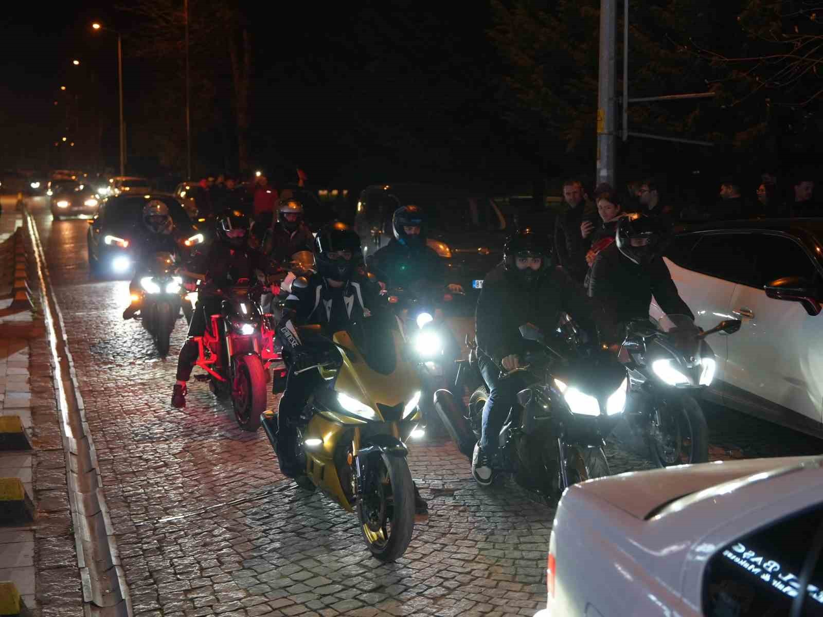 Düzceliler mili maç heyecanını Millet Bahçesi’nde yaşadı
