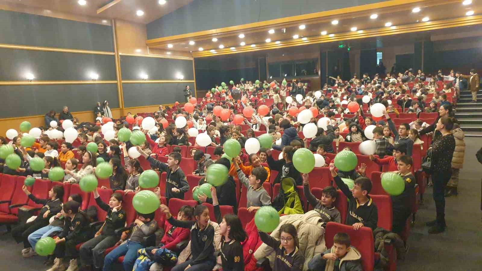 EBB’NİN çocuk oyunu "İlk Orucum" yoğun ilgi gördü
