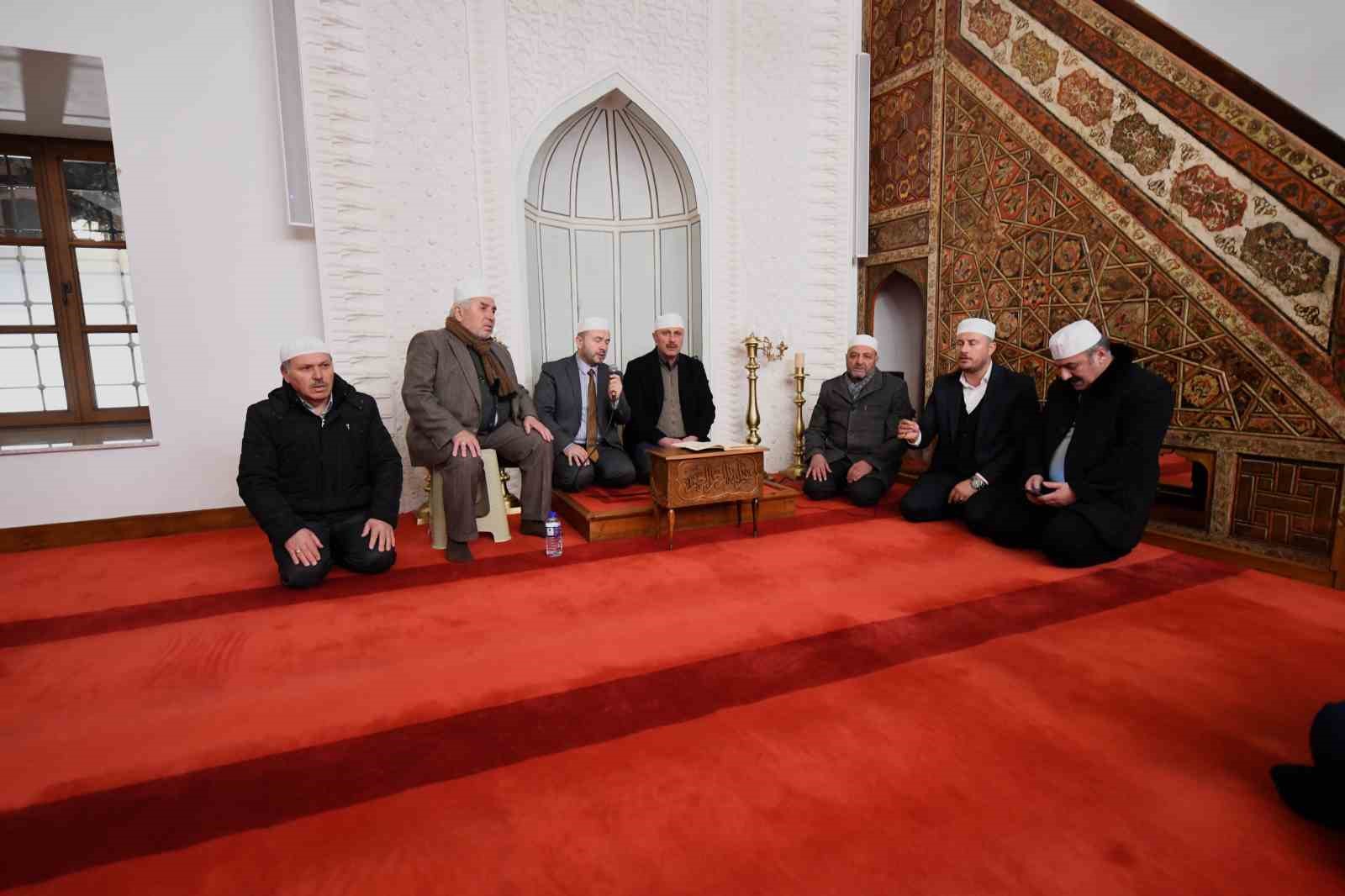 Ebediyete irtihal eden gazeteciler ve şehitler için mevlid-i şerif programı düzenlendi
