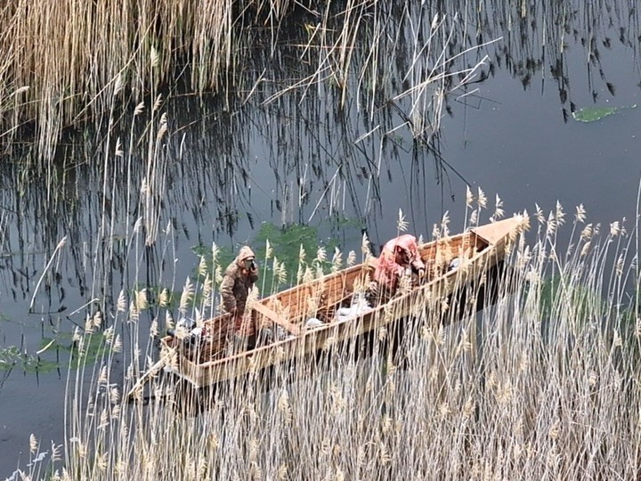 Eber Gölü’nde kaçak avlanan 4 kişi dron ile tespit edildi
