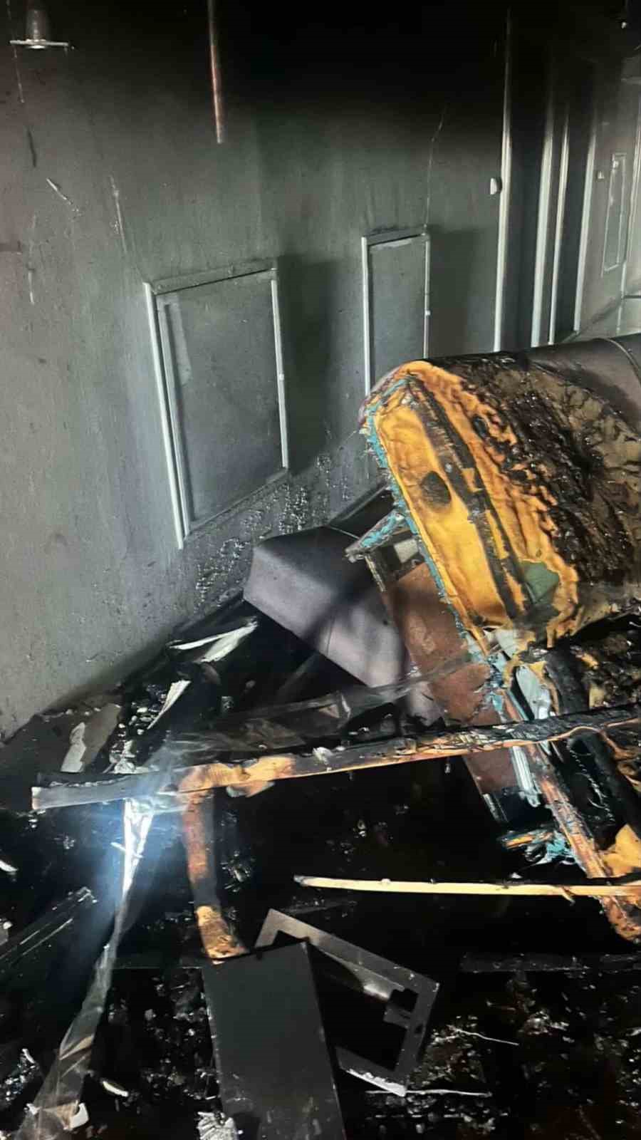 Ece Güney’in evi sevgilisi tarafından ateşe verildi
