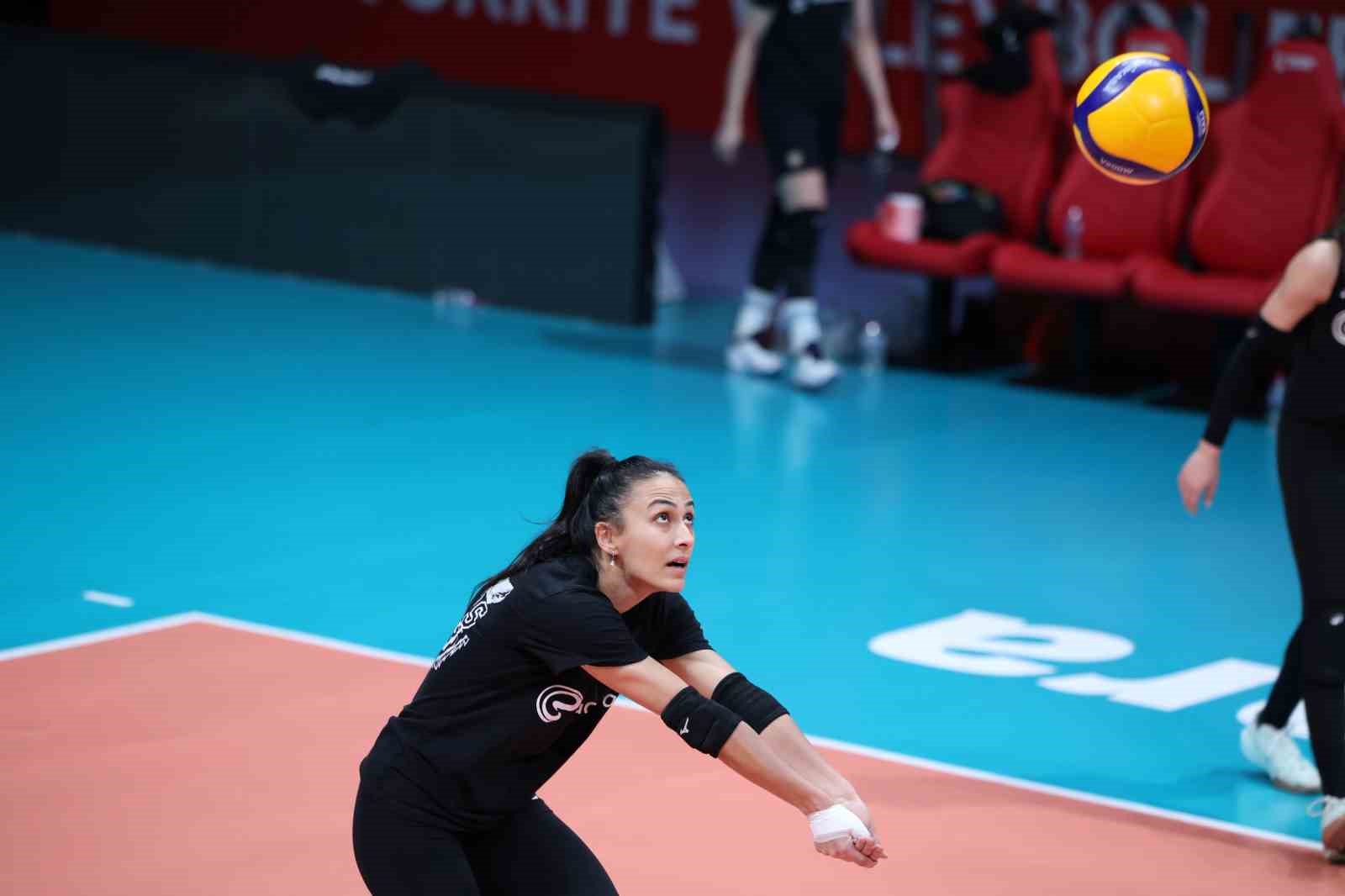 Eczacıbaşı Dynavit, Zeren Spor karşısında galibiyet arıyor
