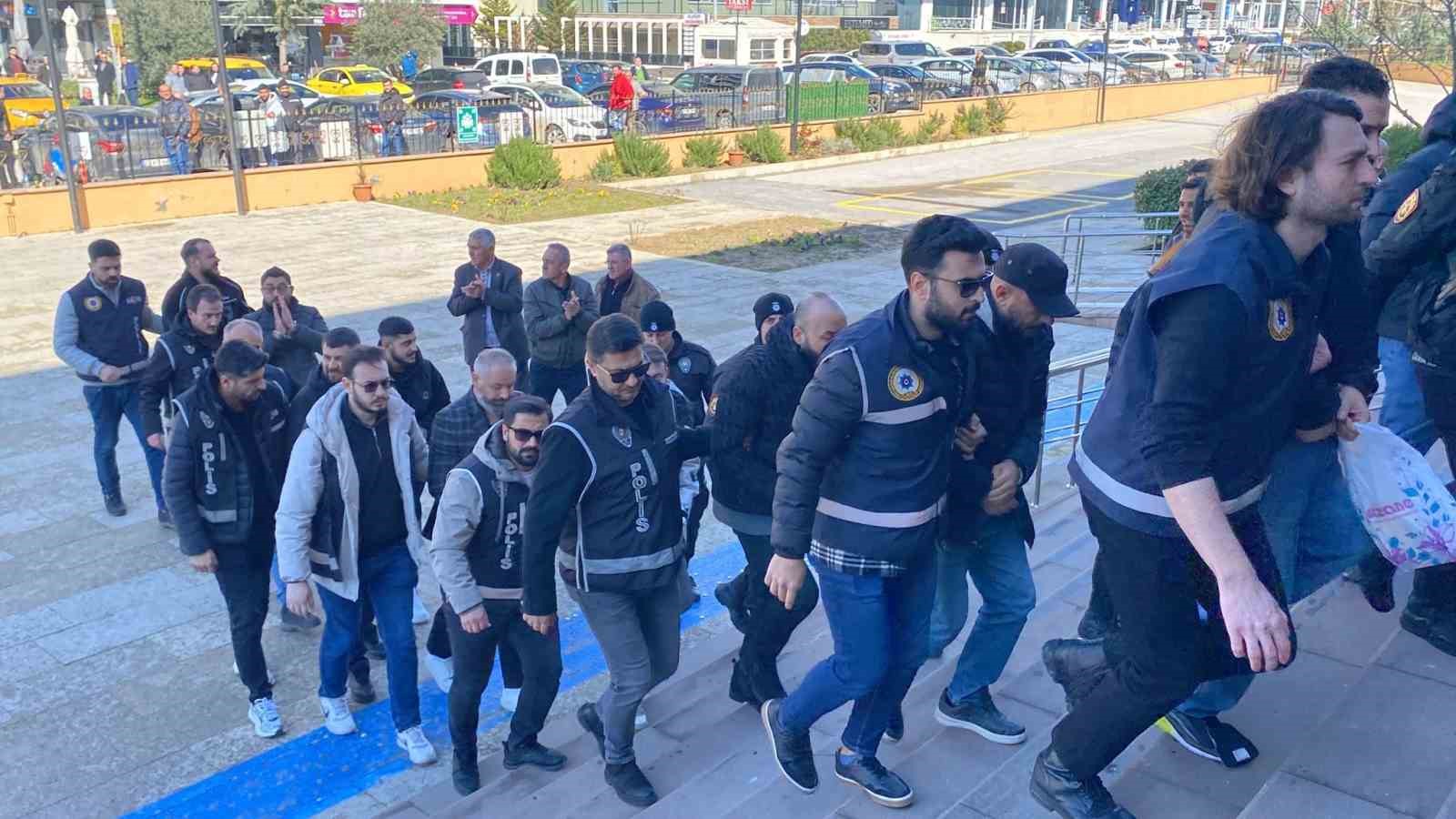 Edirne Belediyesi’ne rüşvet operasyonu: 12 şüpheli adliyeye sevk edildi
