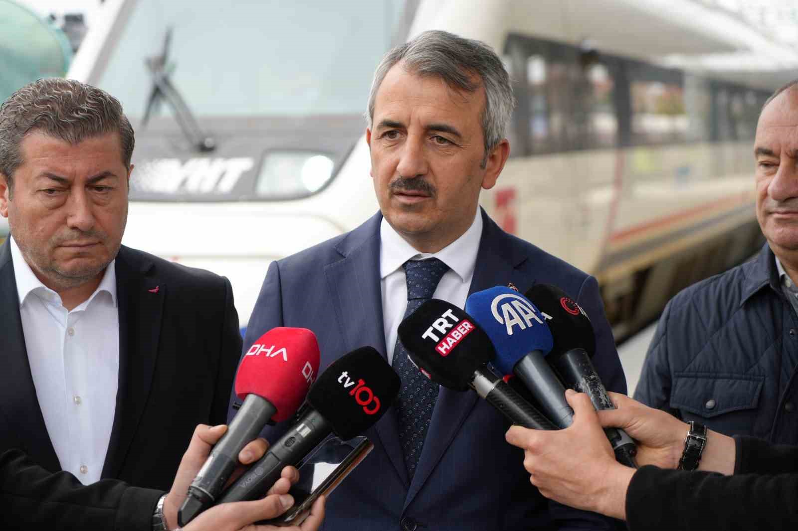 Edirne İstanbul’a komşu oluyor, Vali Sezer test sürüşüne katıldı
