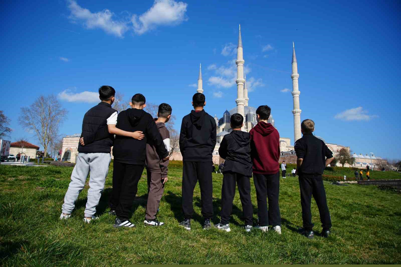 Edirne semalarında F-16 ve Akıncı’dan prova uçuşu
