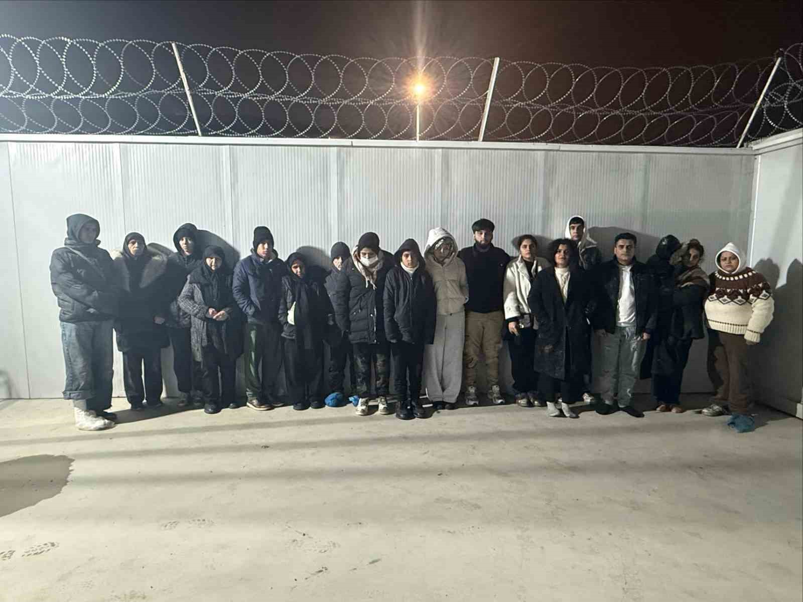 Edirne’de 18 düzensiz göçmen yakalandı
