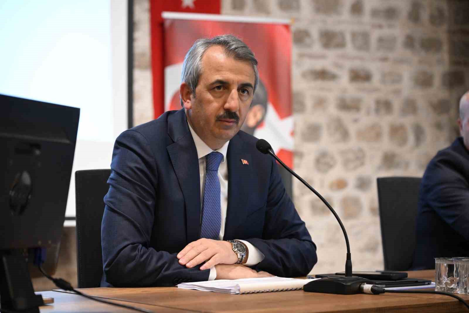 Edirne’de 2026 yılında 102 milyar liralık kamu yatırımı yapılacak
Edirne’de 2026 yılında 102 milyar liralık kamu yatırımı yapılacak