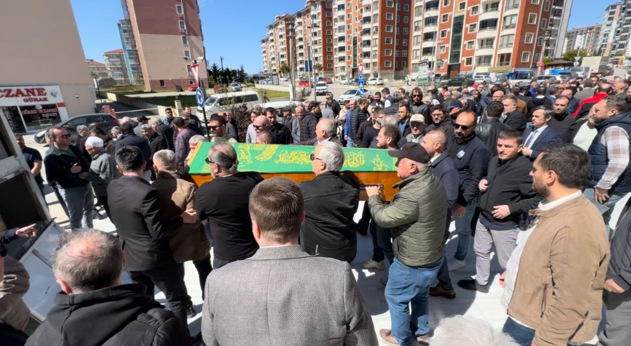 Edirne’de 5’inci kattan düşen çocuk toprağa verildi
