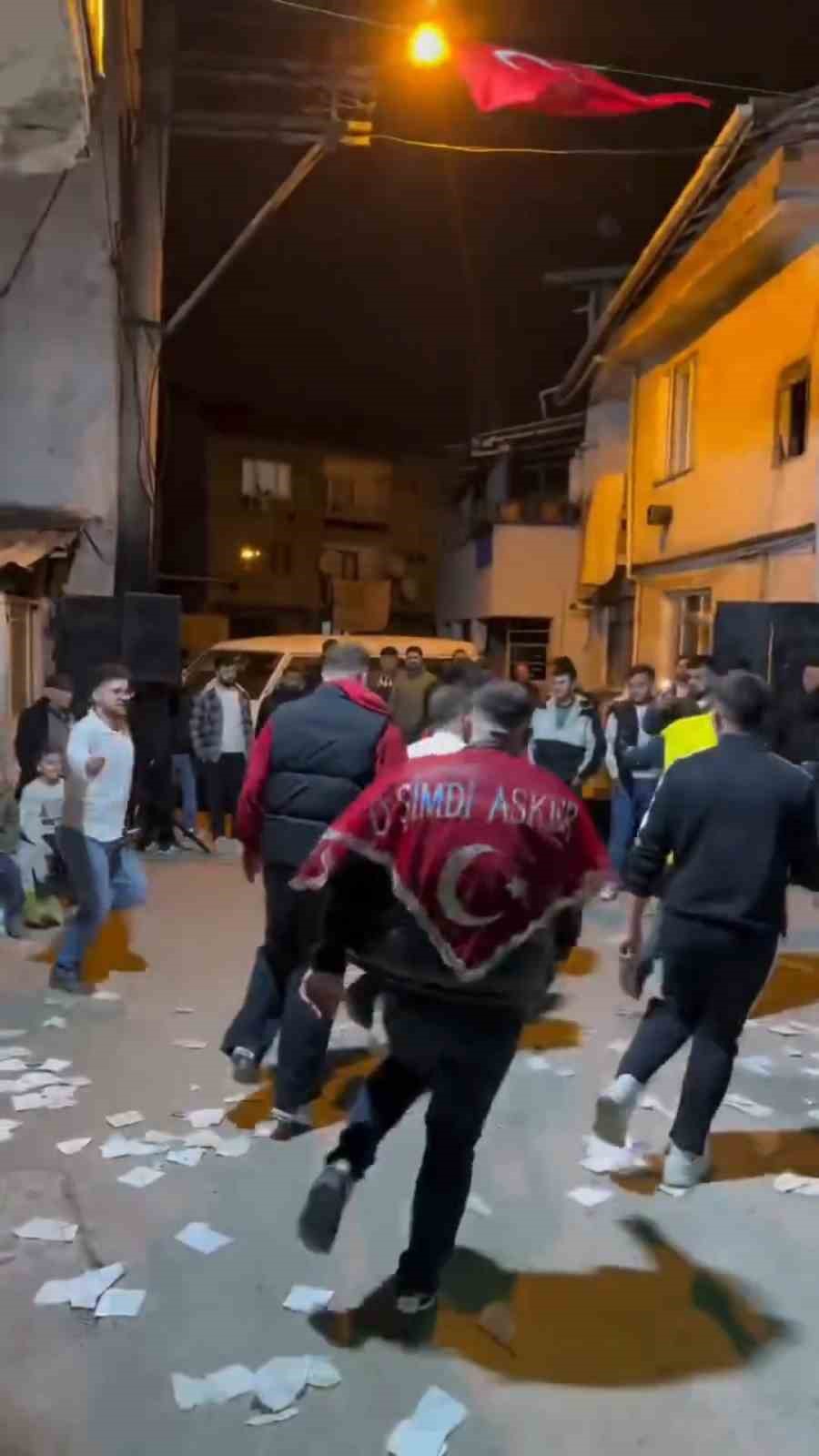 Edirne’de asker uğurlama eğlencesinde renkli görüntüler
