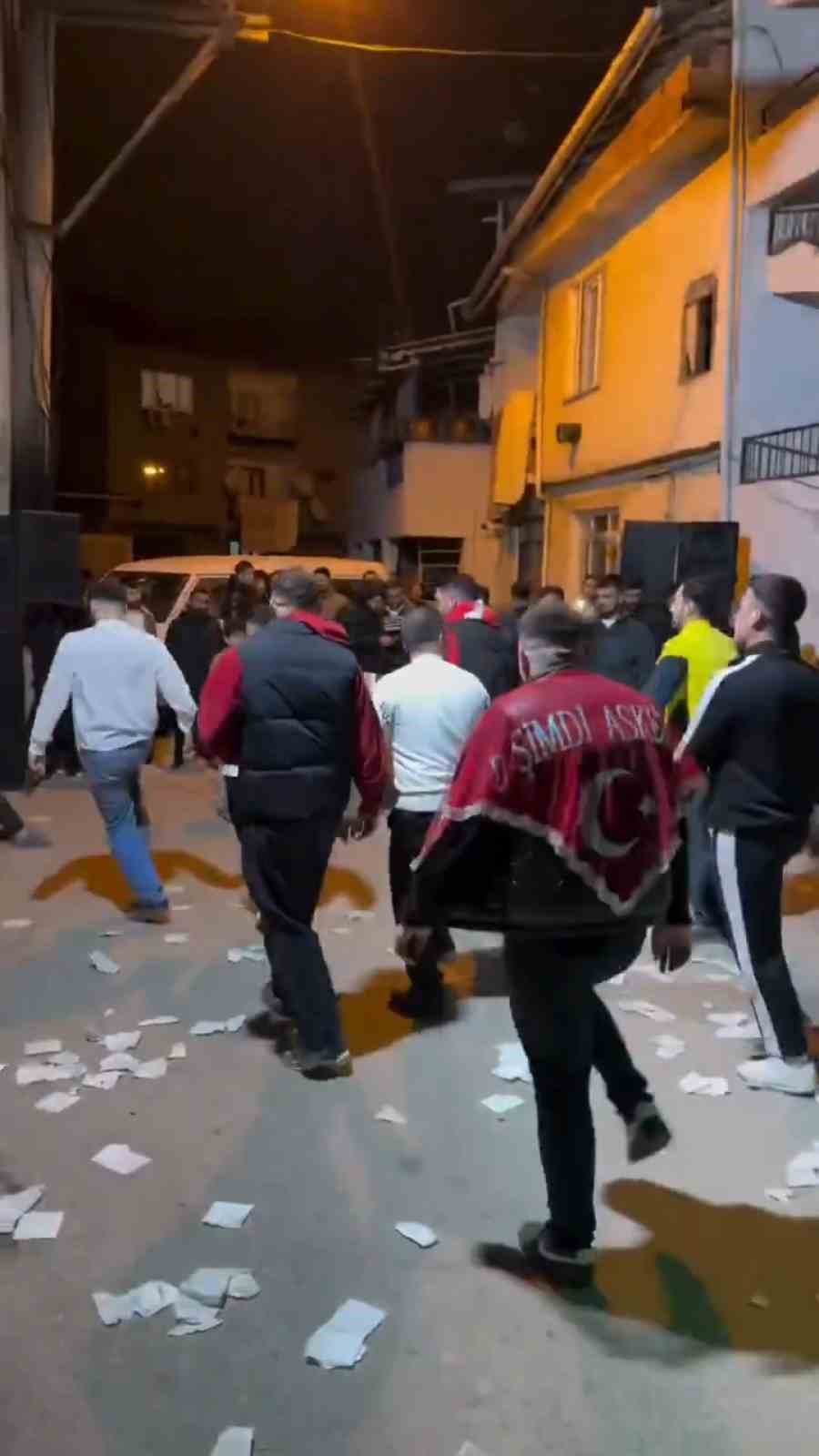 Edirne’de asker uğurlama eğlencesinde renkli görüntüler
