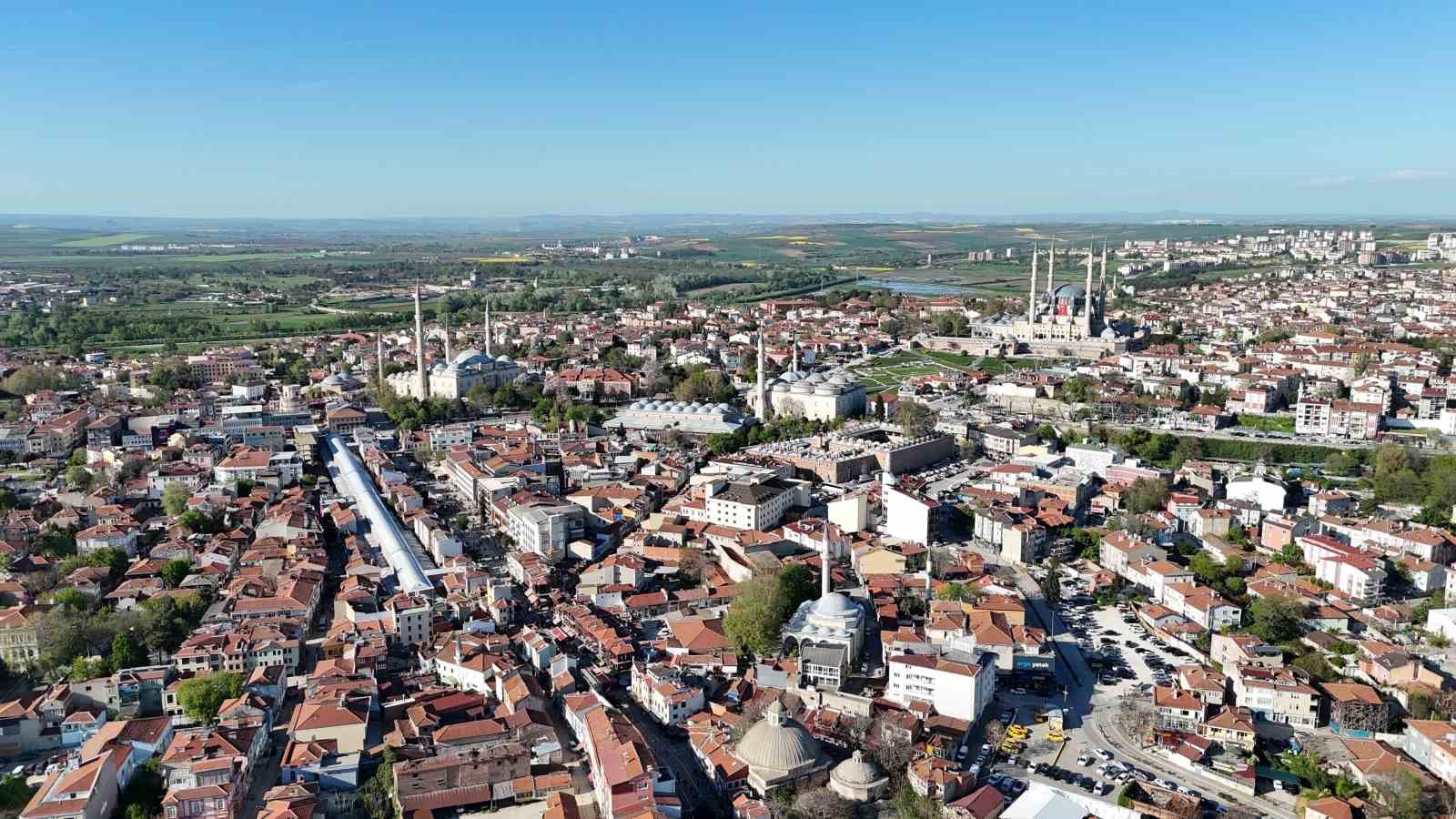 Edirne’de bahar yoğunluğu: Yerli ve yabancı turist akını
