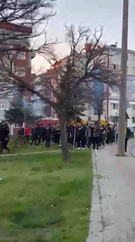 Edirne’de Fenerbahçe - Beşiktaş derbisi öncesi taraftar gerginliği
