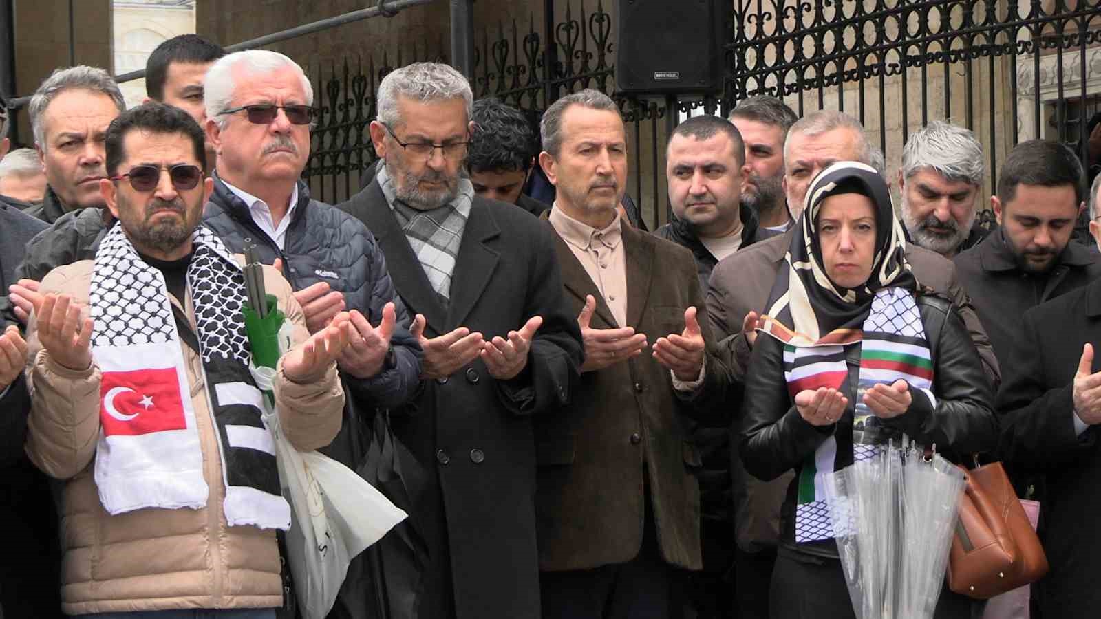 Edirne’de Filistin’e destek gösterisi
Edirne’de Filistin’e destek gösterisi